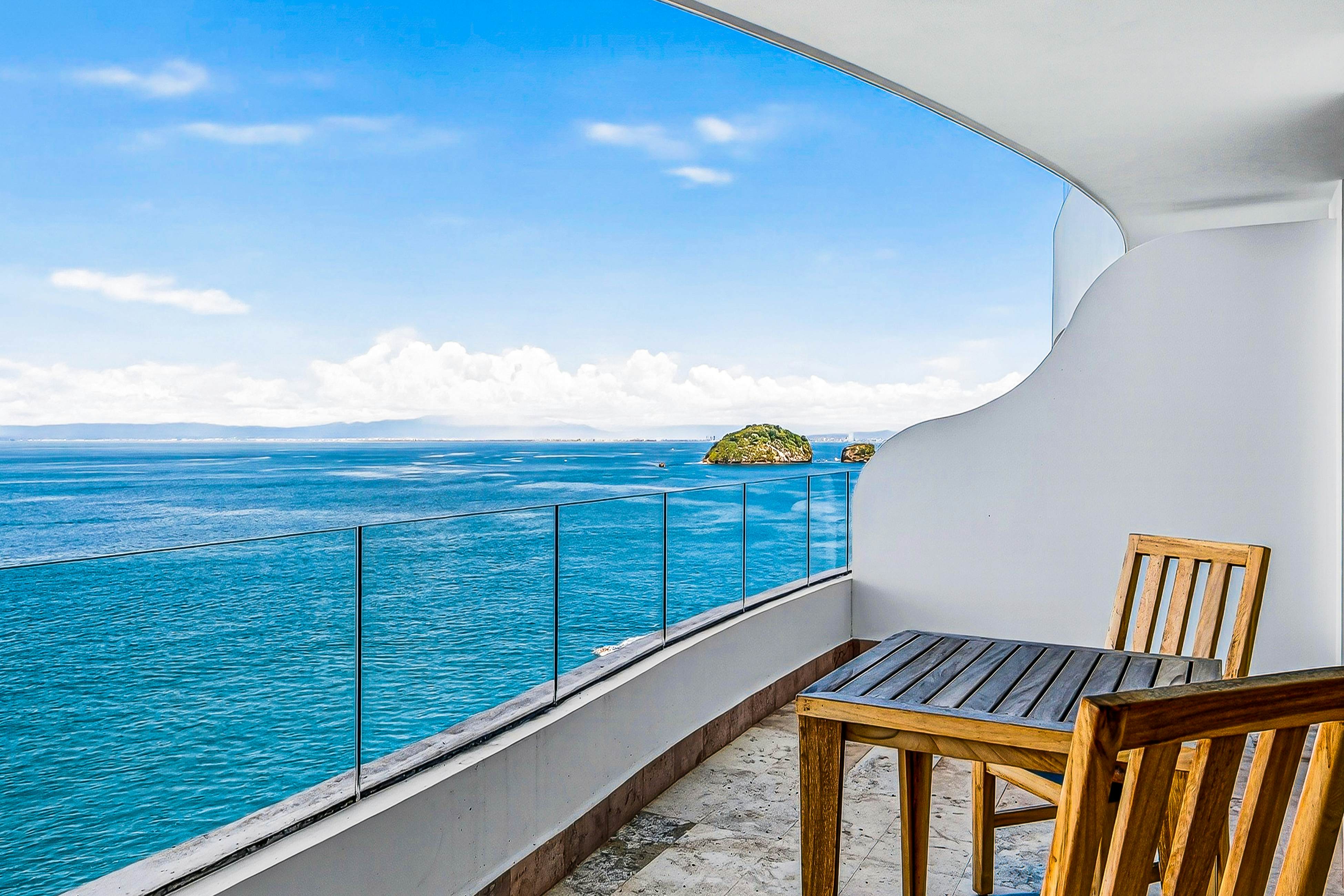 Blue Horizon 1102 at Residences