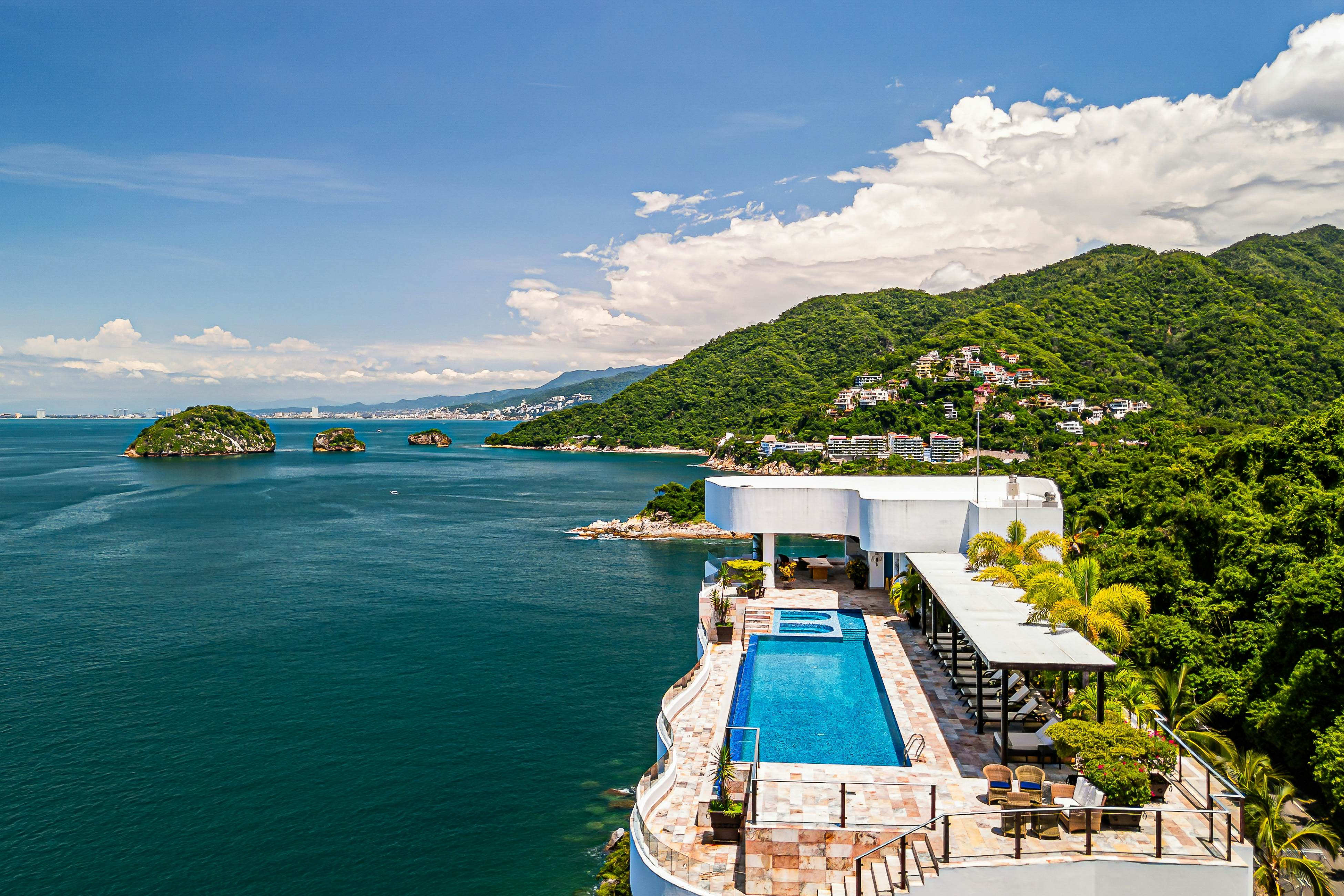 Blue Horizon 1102 at Residences