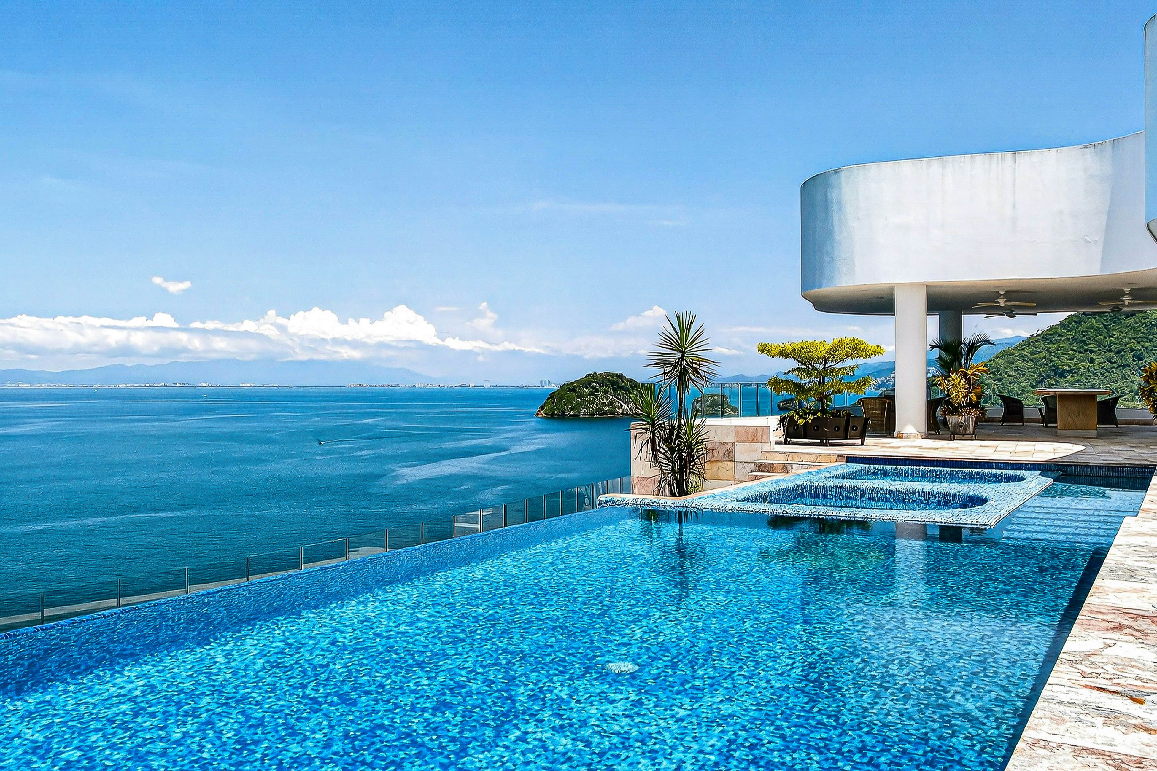 Blue Horizon 1102 at Residences