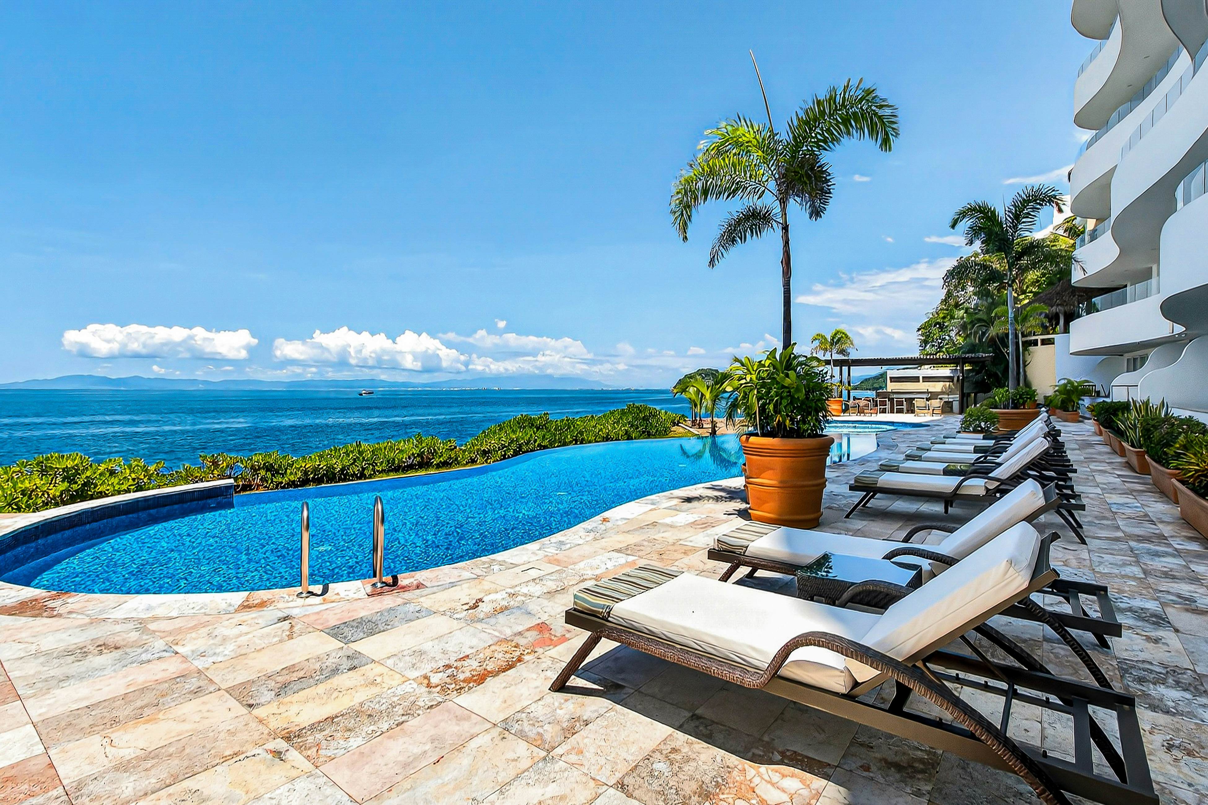 Blue Horizon 1102 at Residences