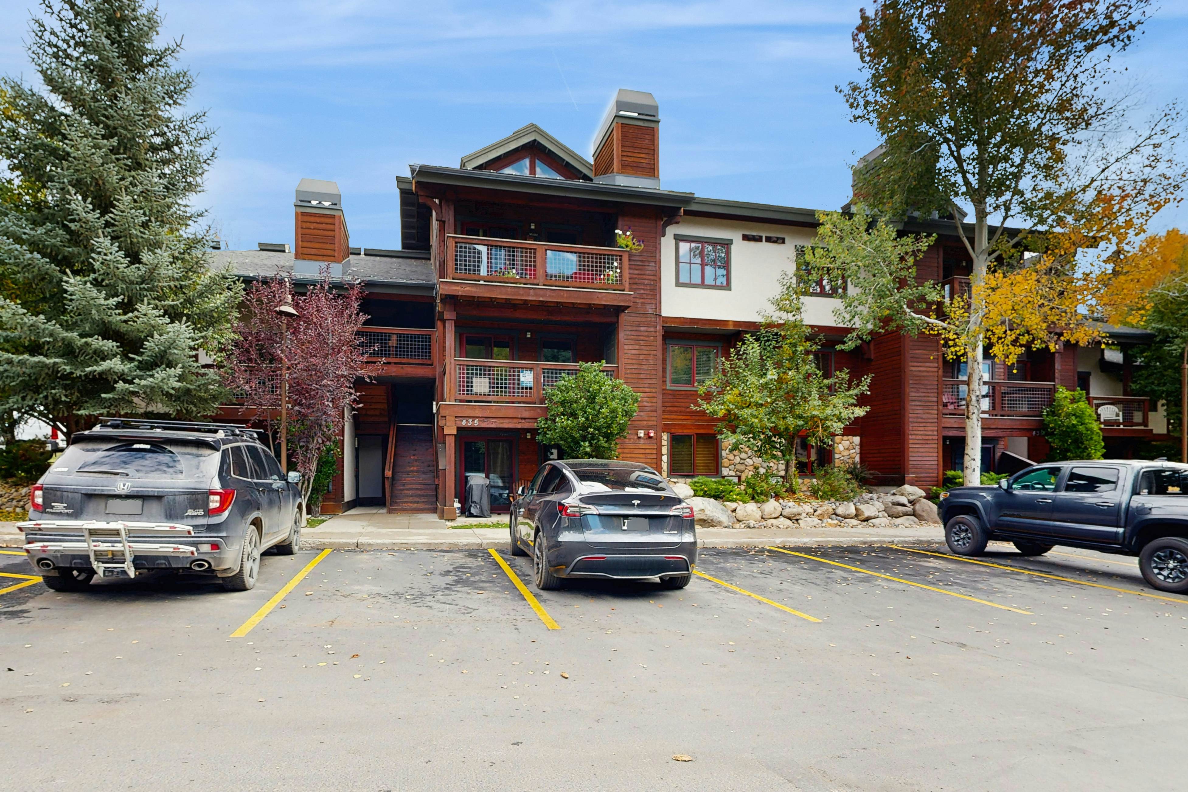 The Pines at Ore House 101 PH1