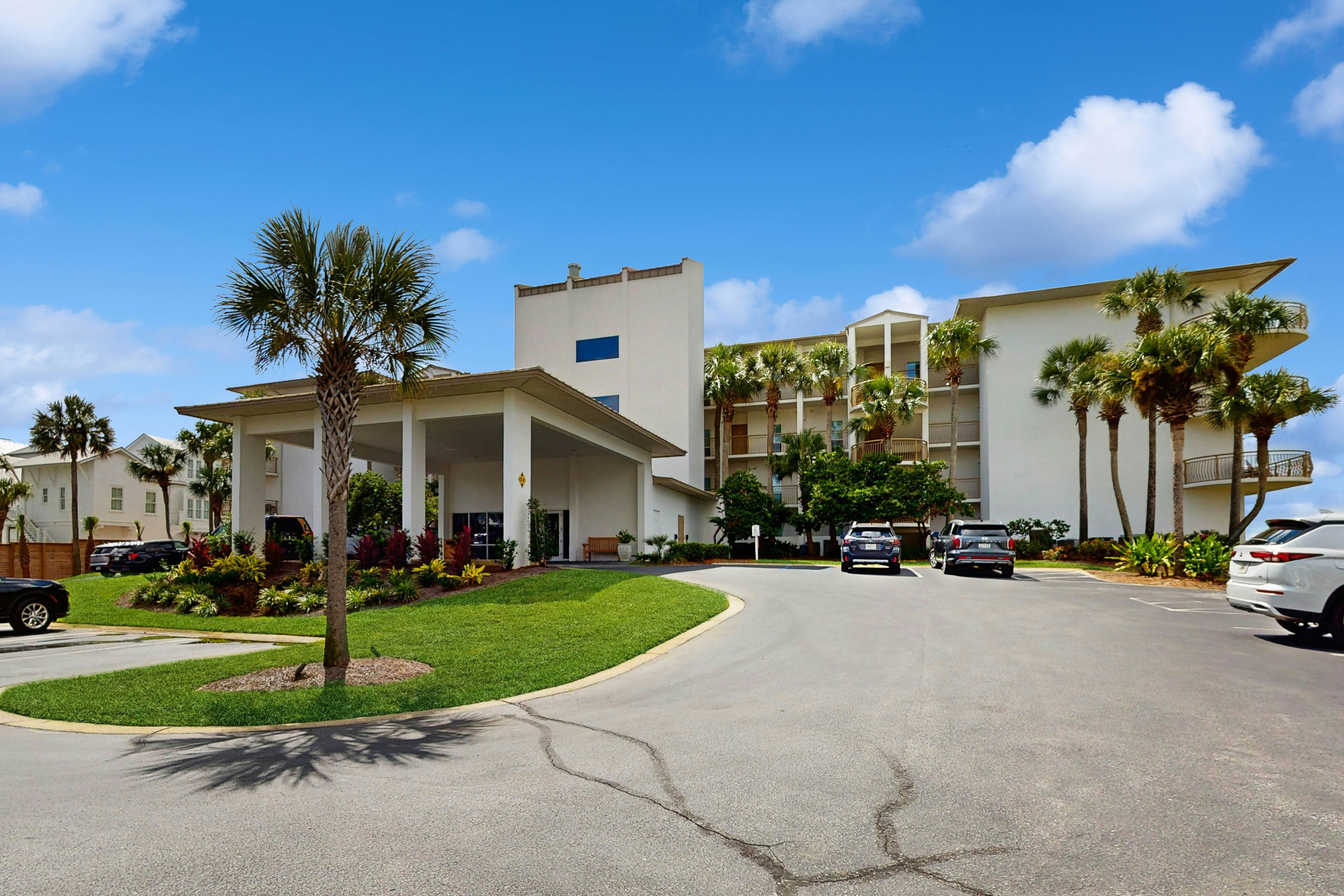 High Pointe E45 - Gulf Front Condo