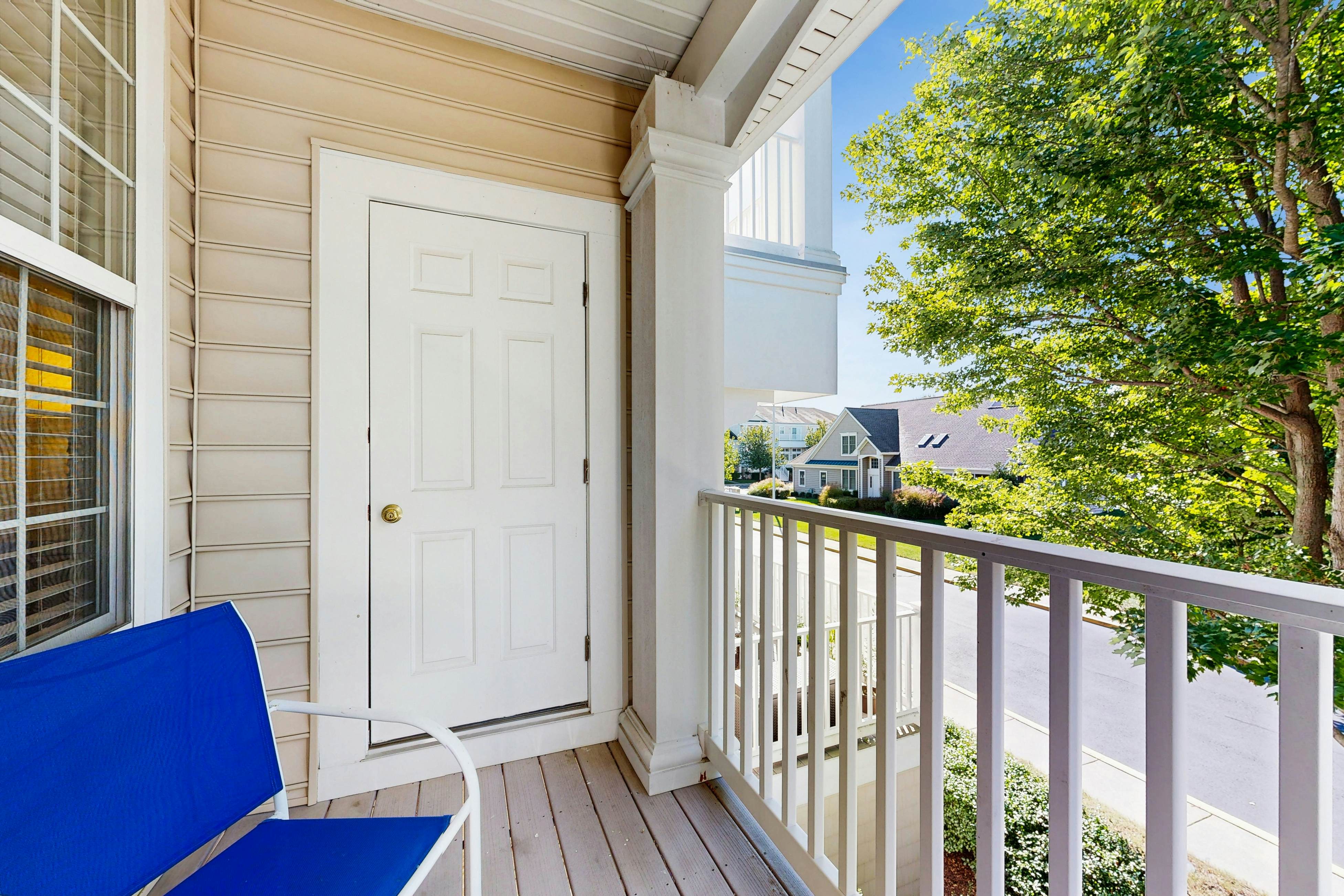 Bayside Bethany Lakes - 38337 N Mill Ln 109