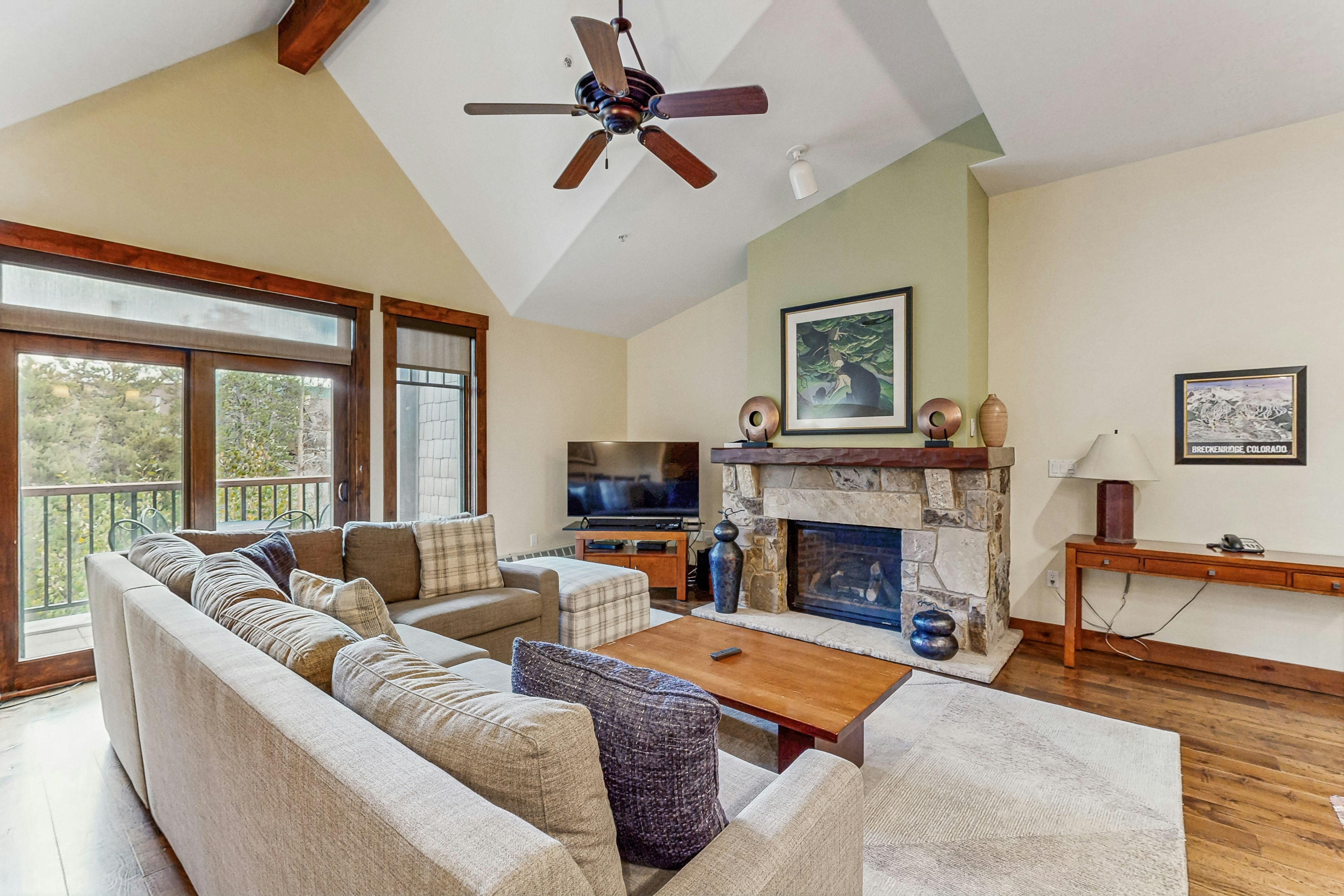 Water House On Main Street #5404