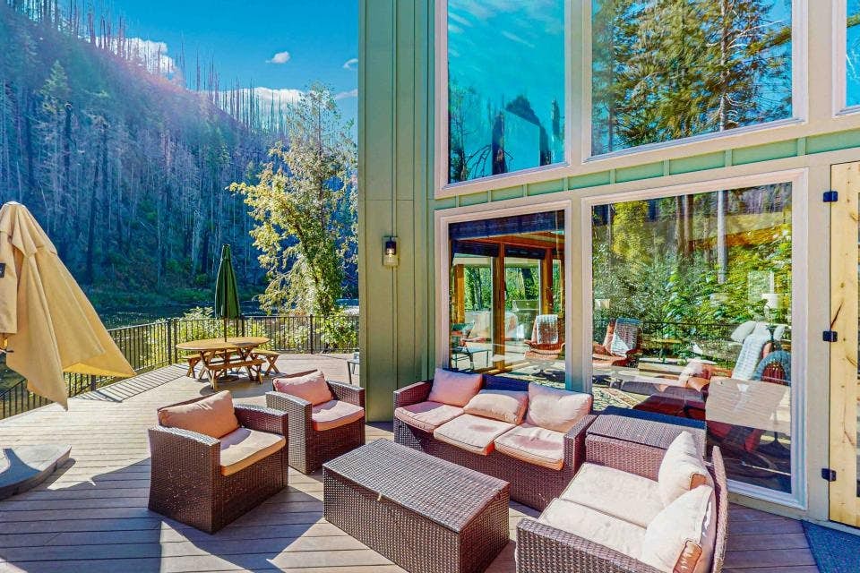 The McKenzie River House