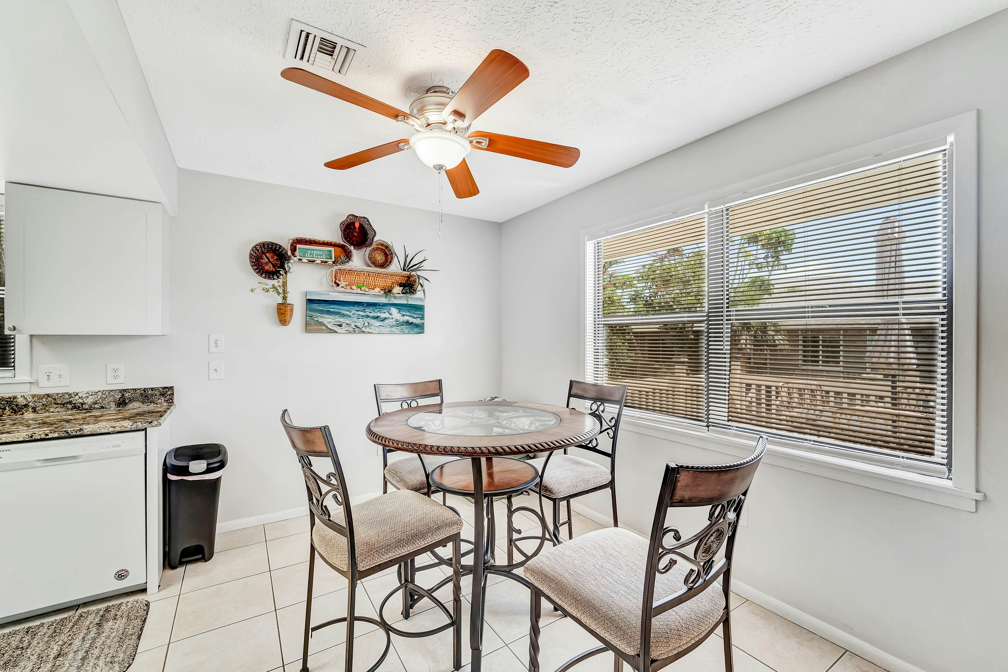 Blissful Beach Retreat BC