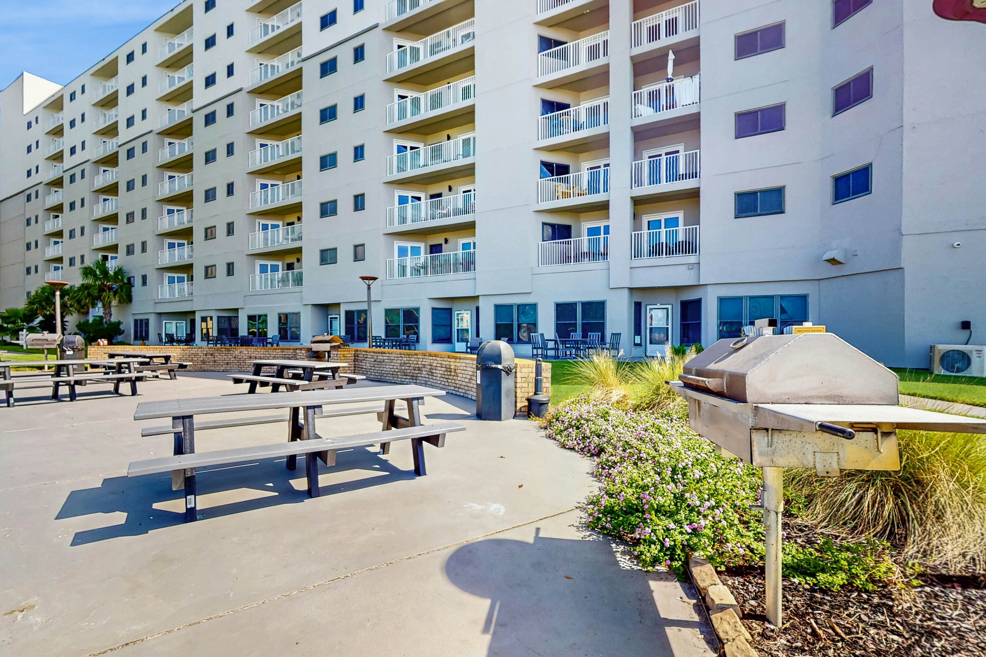 Plantation East #2104