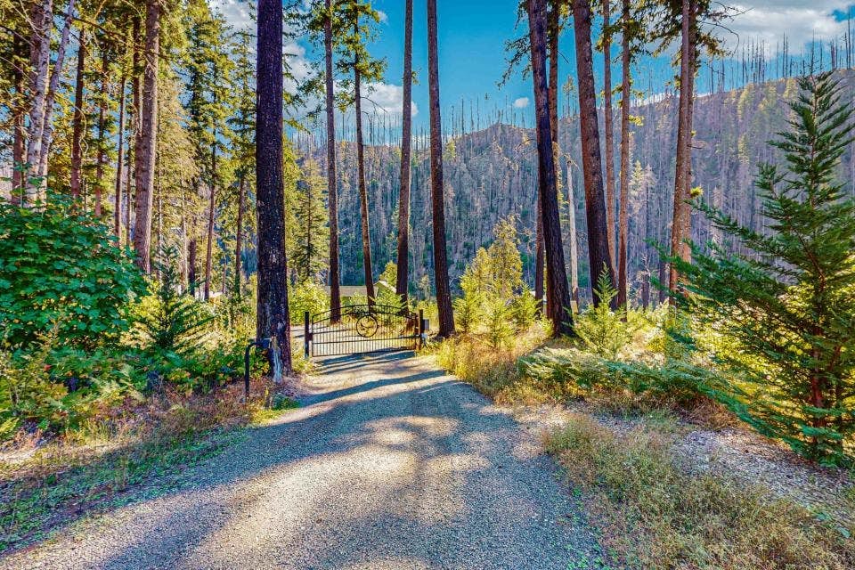 The McKenzie River House