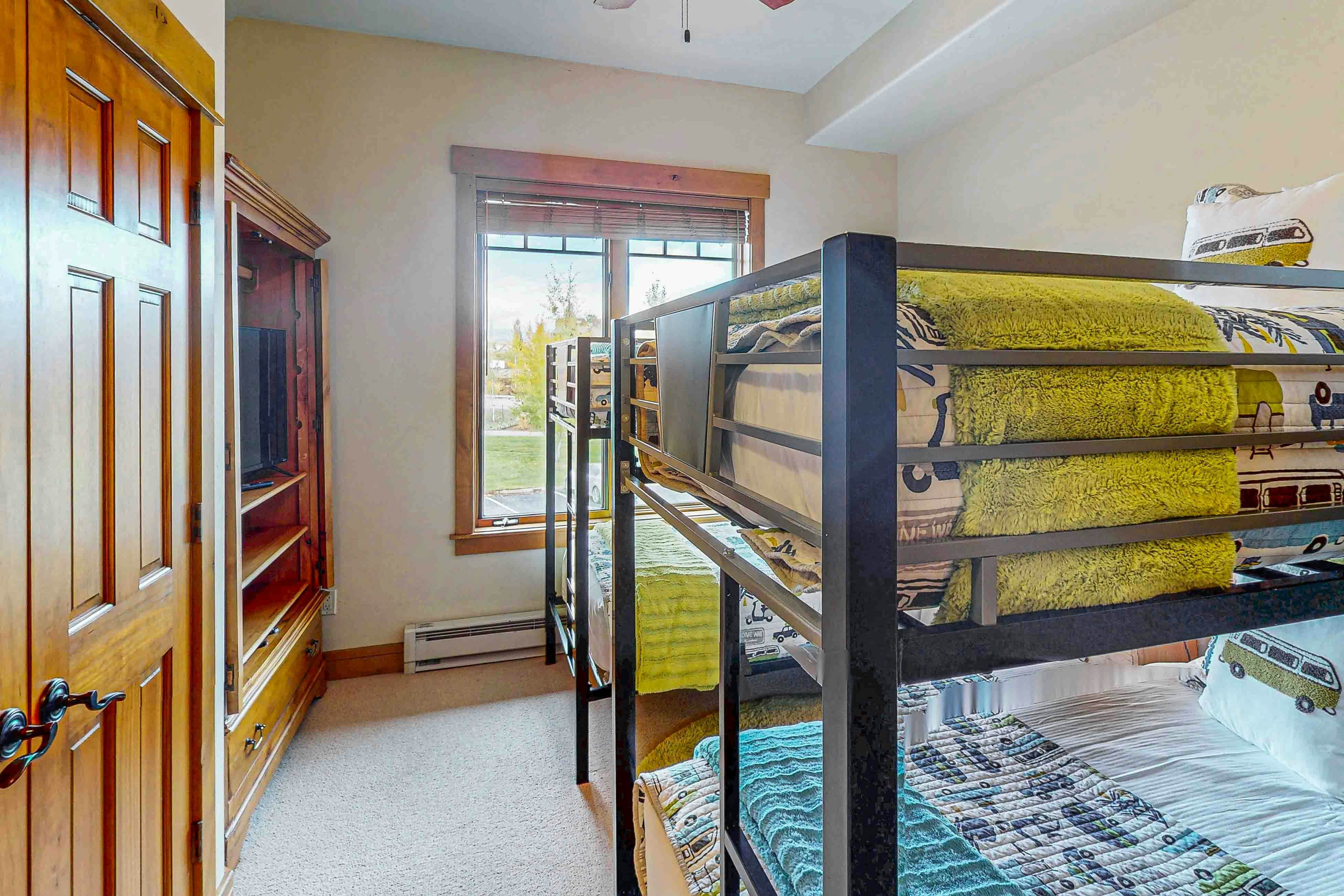 EagleRidge Lodge 300