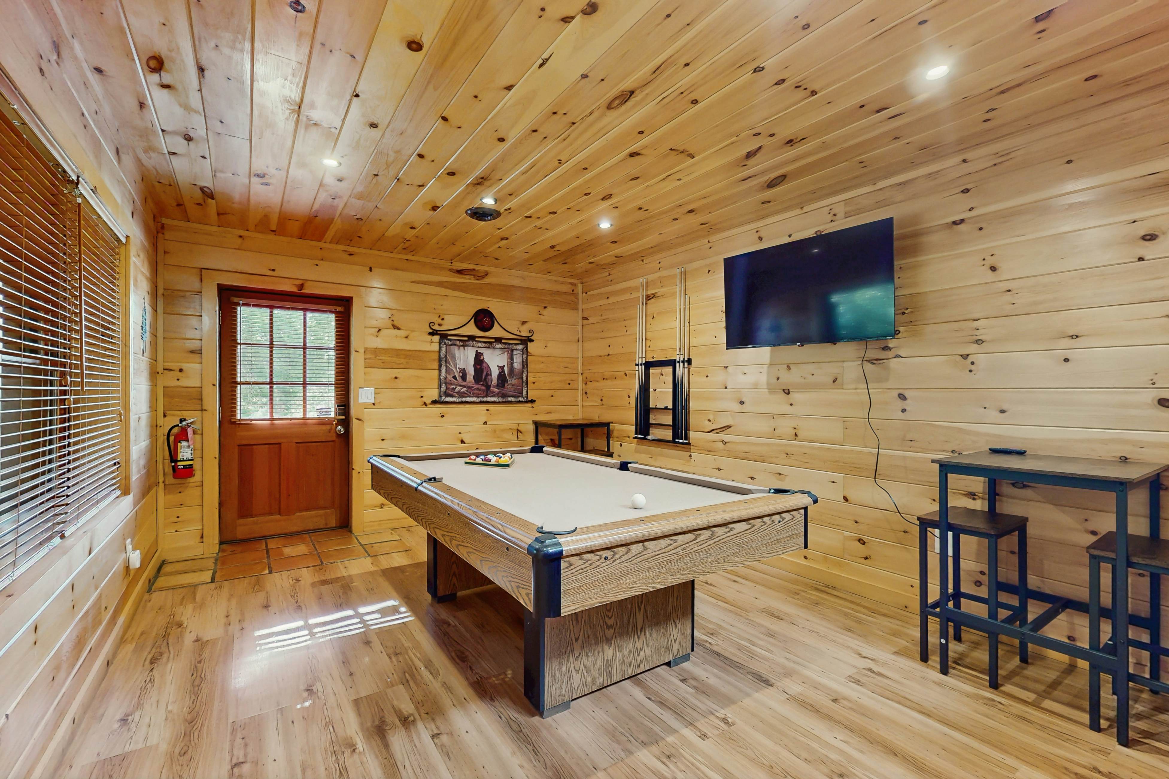 Mountain Grace Lake Retreat