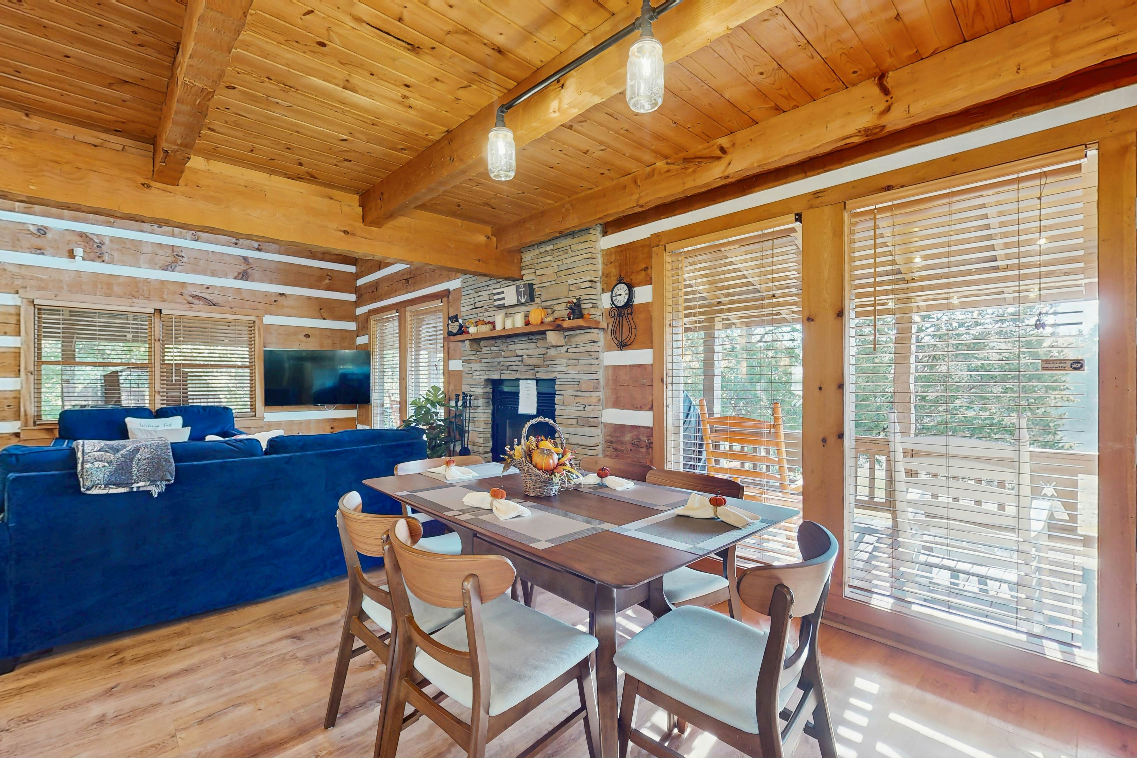 Mountain Grace Lake Retreat