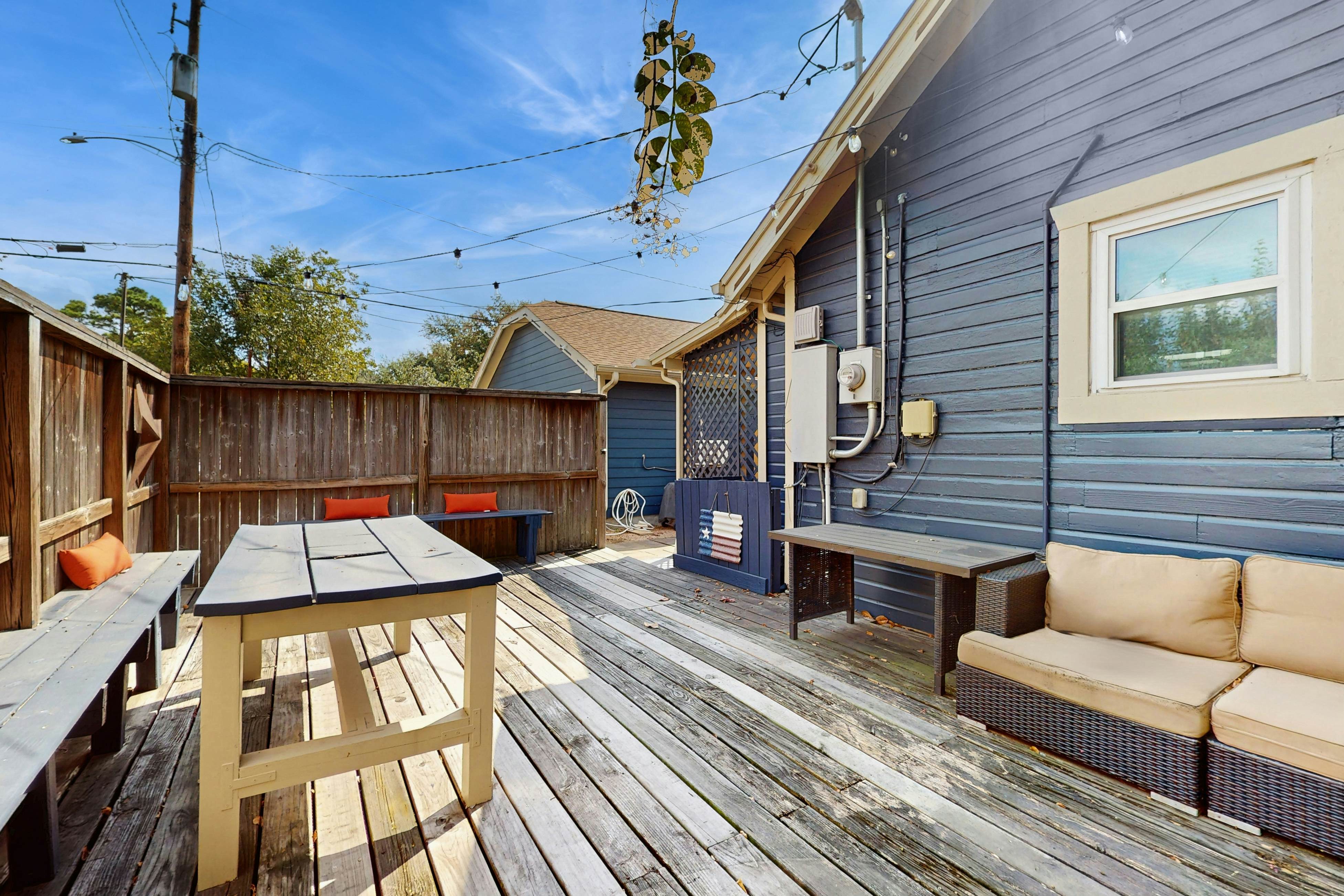 Midcentury Hideaway - House & Studio