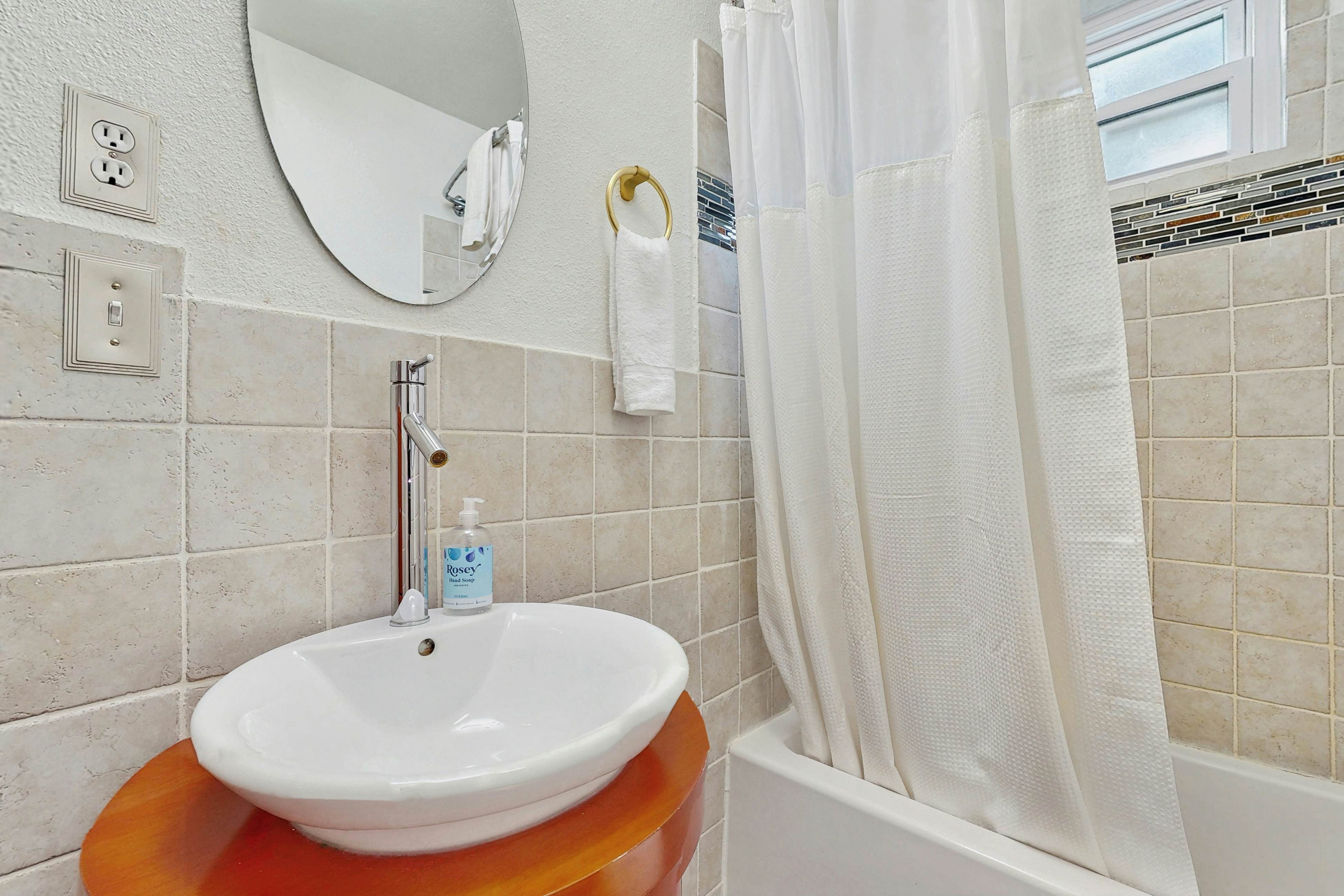 Midcentury Hideaway - House & Studio