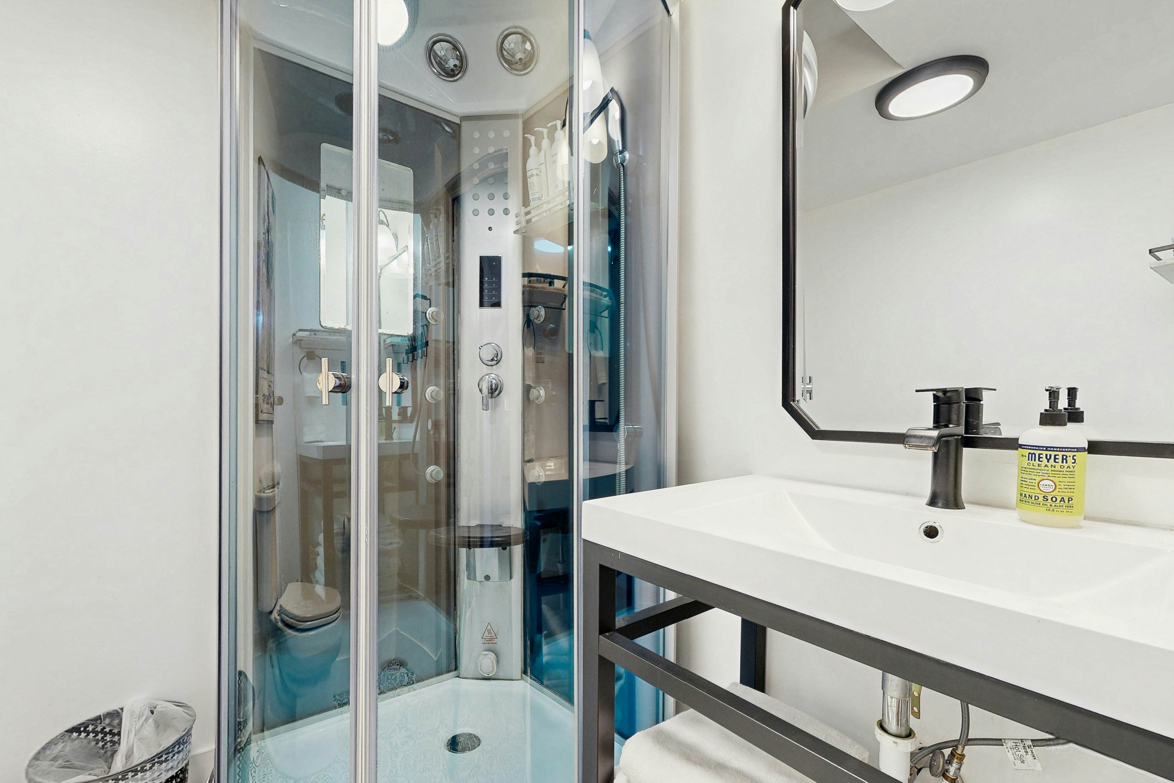 Brighton Sunflower Chalet 