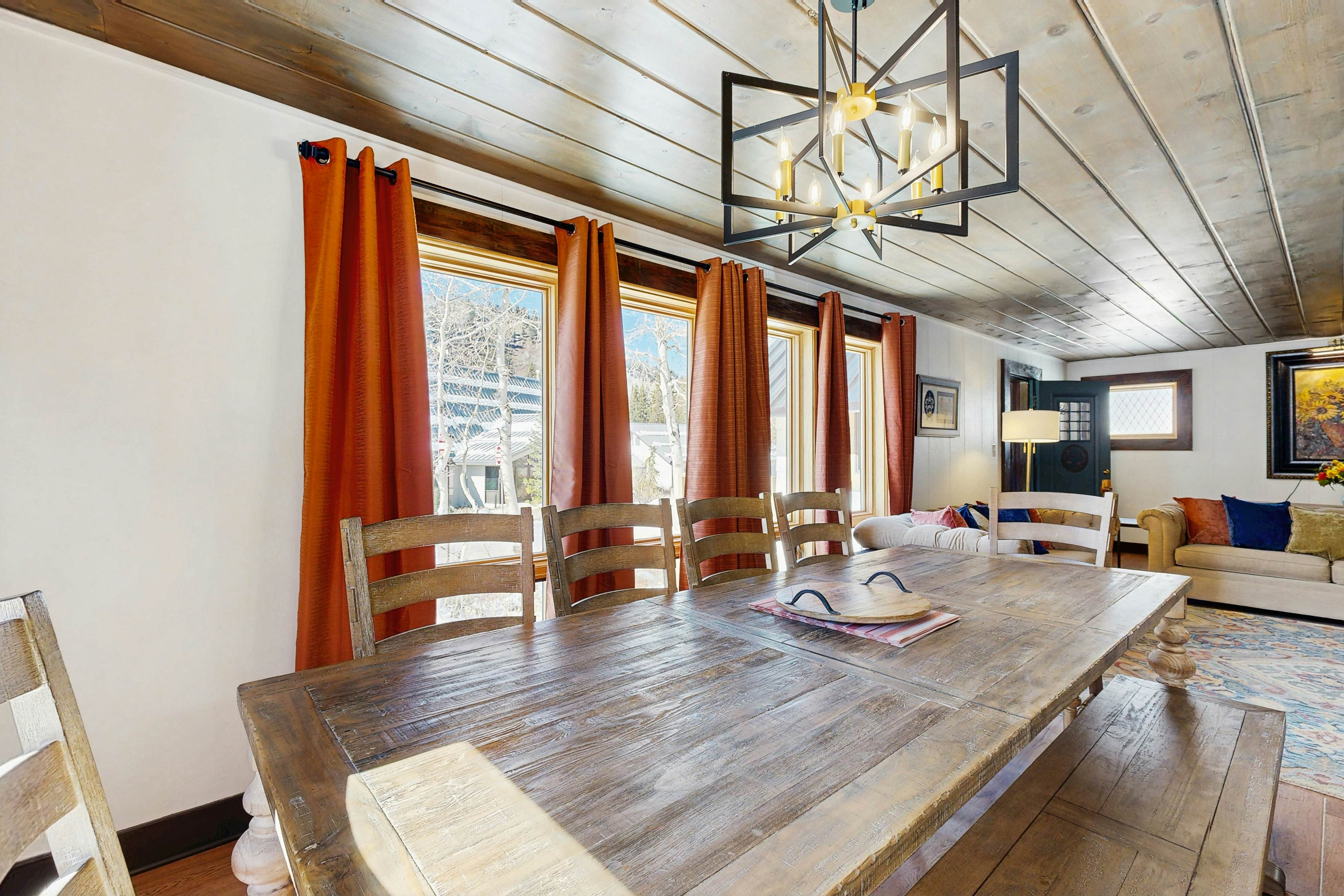 Brighton Sunflower Chalet 