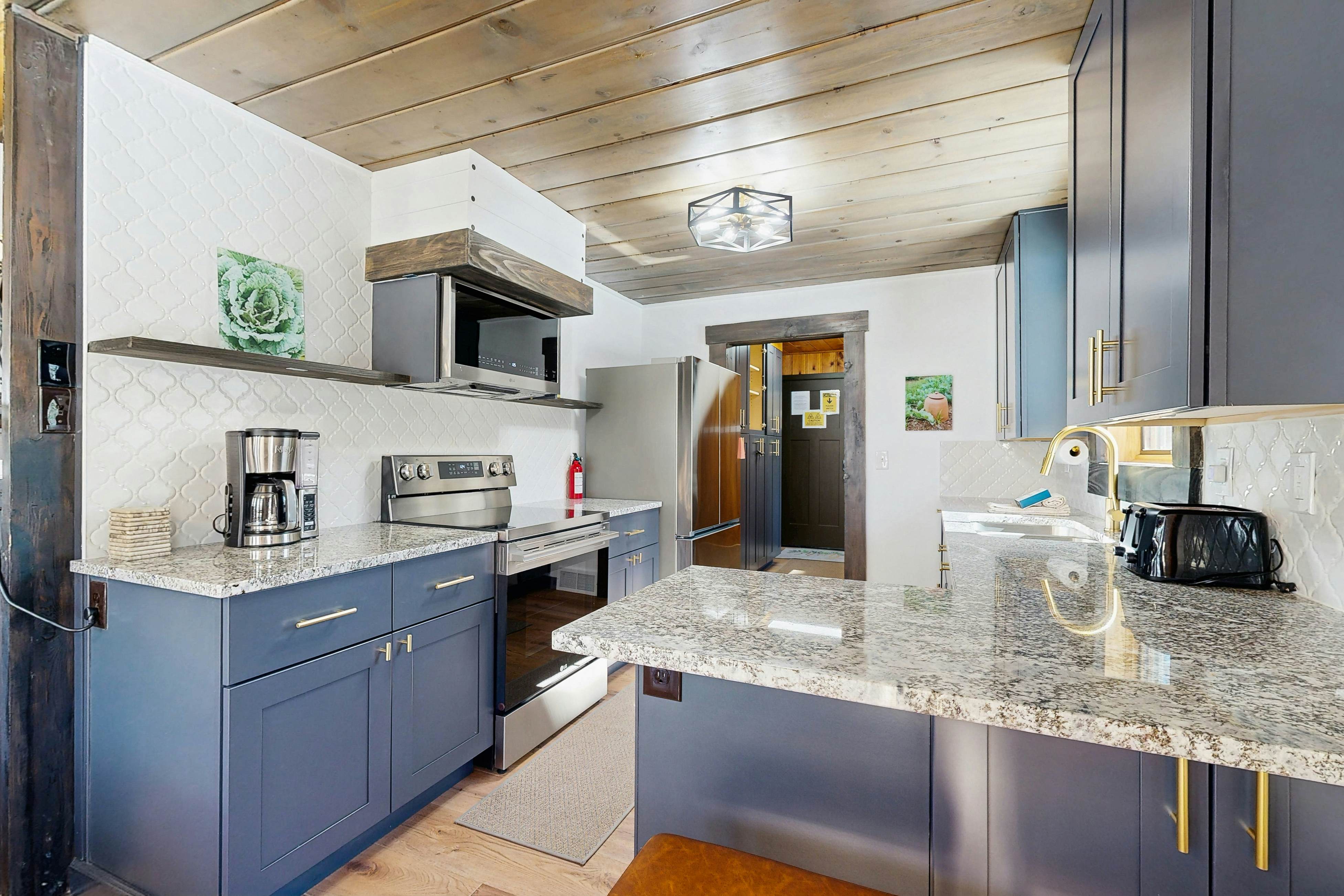 Brighton Sunflower Chalet 