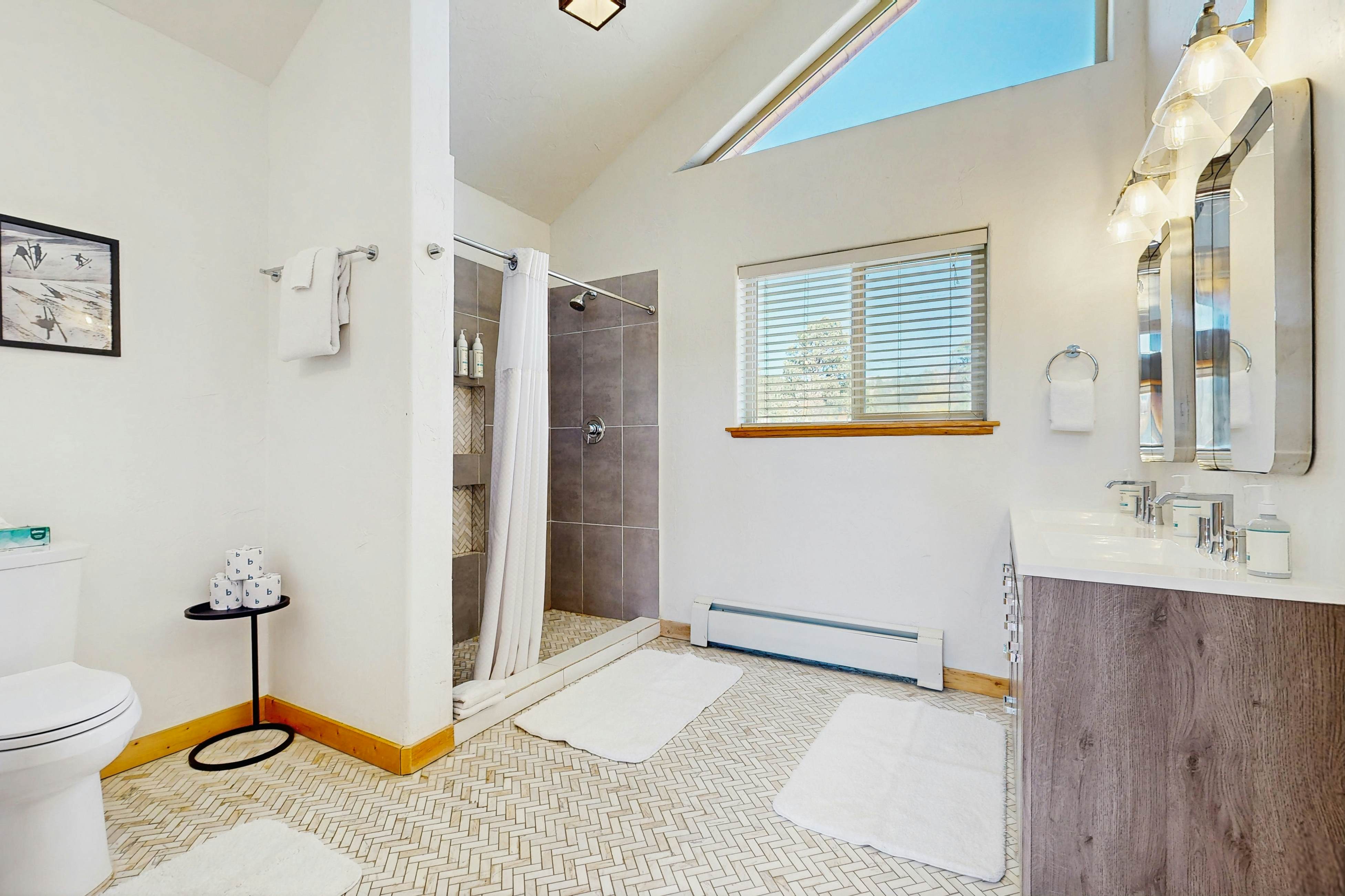 Riverfront Lodge | Hot Tub | Game Room