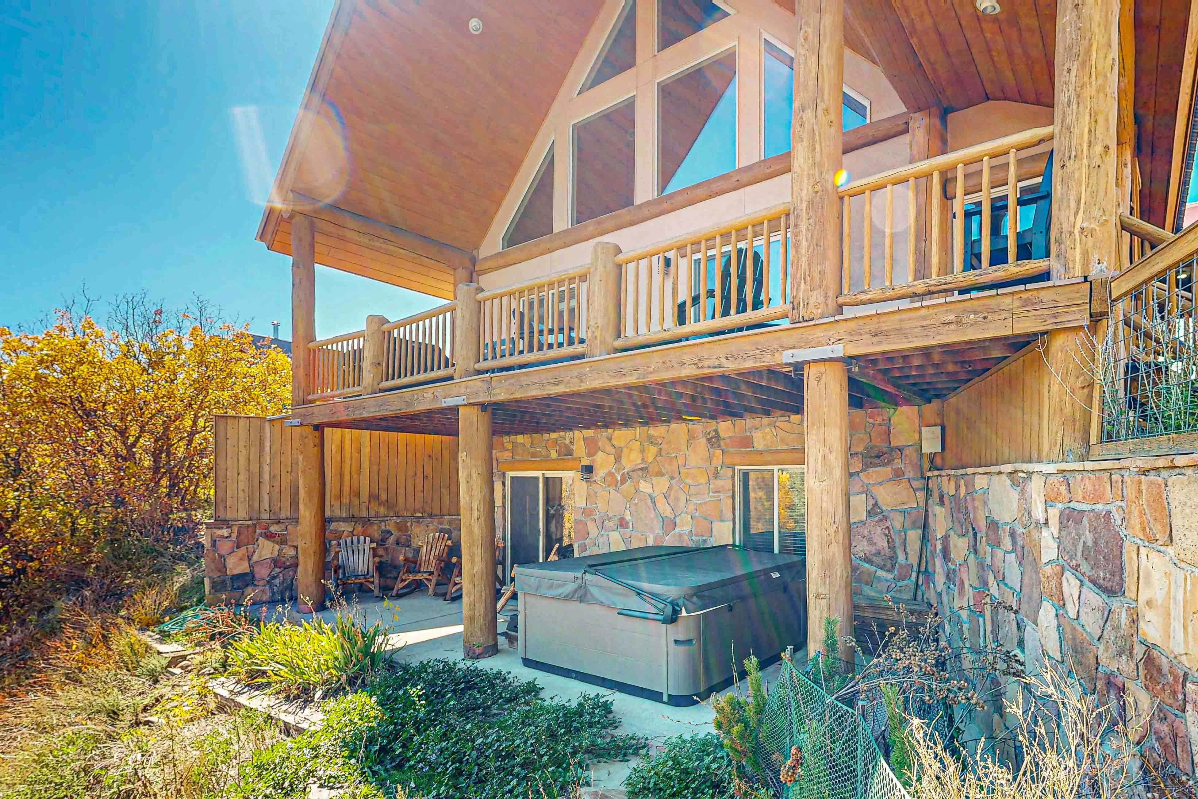 Riverfront Lodge | Hot Tub | Game Room