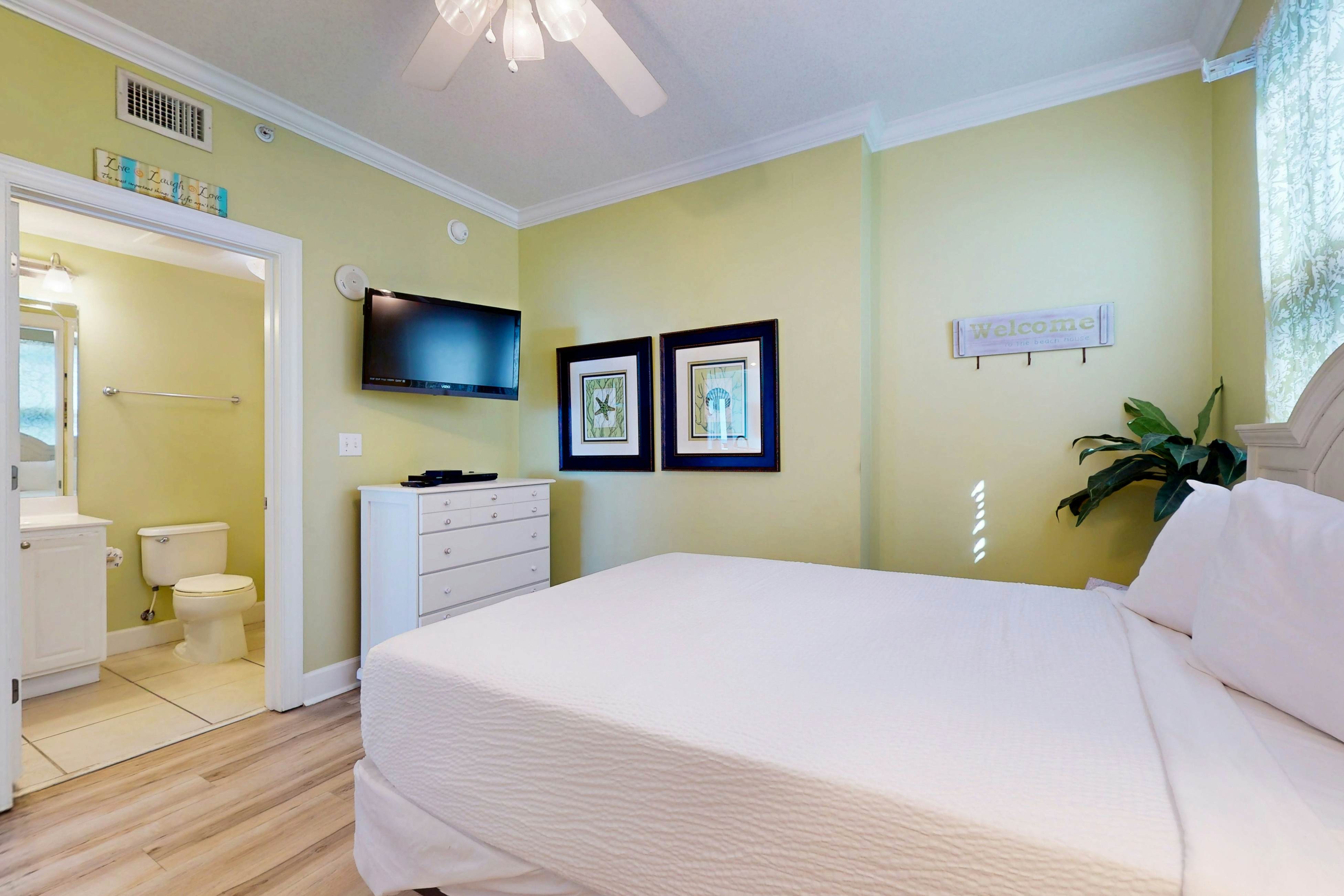 Sunrise Beach 1101 - Beachfront Condo