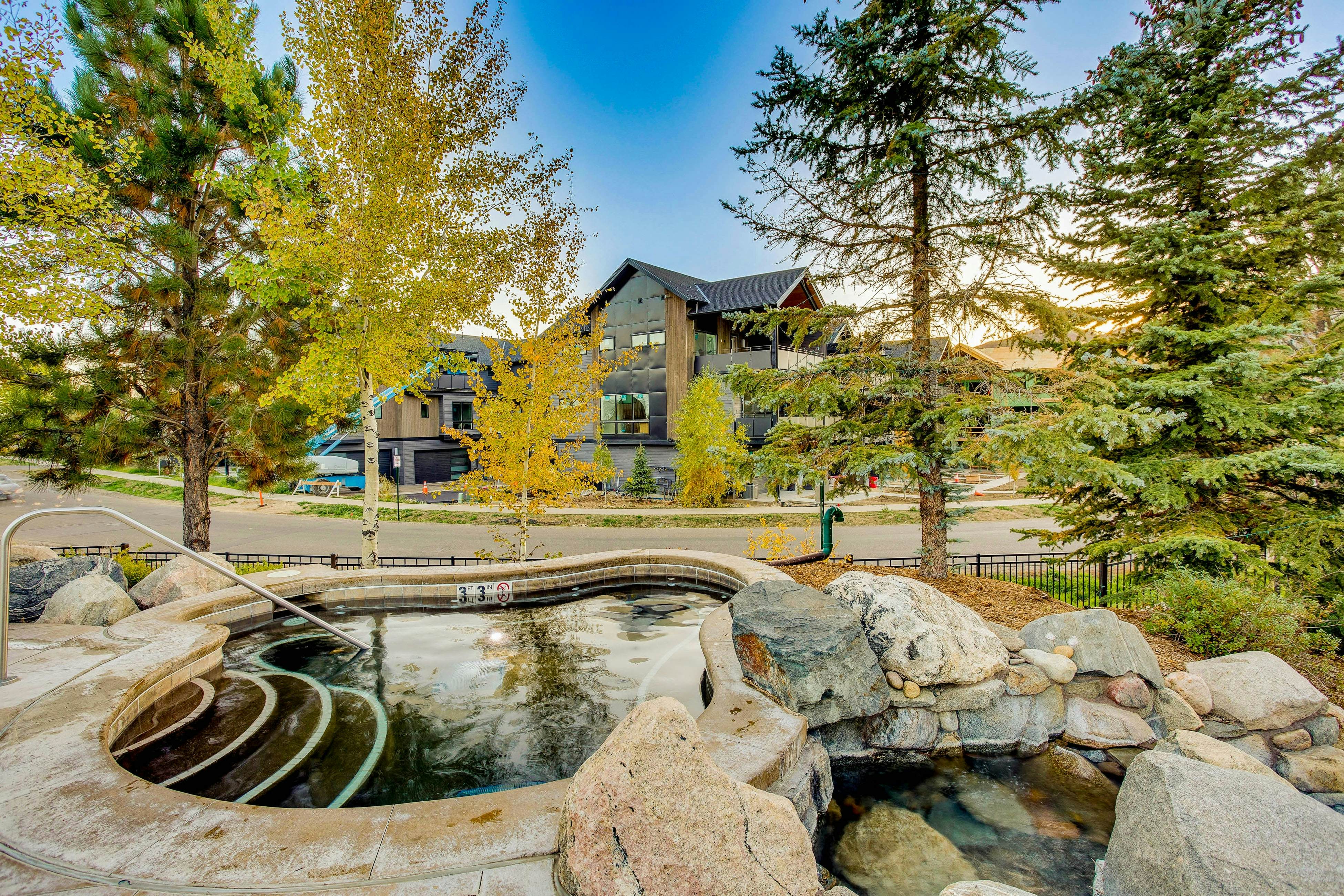 Trailhead Lodge 5109