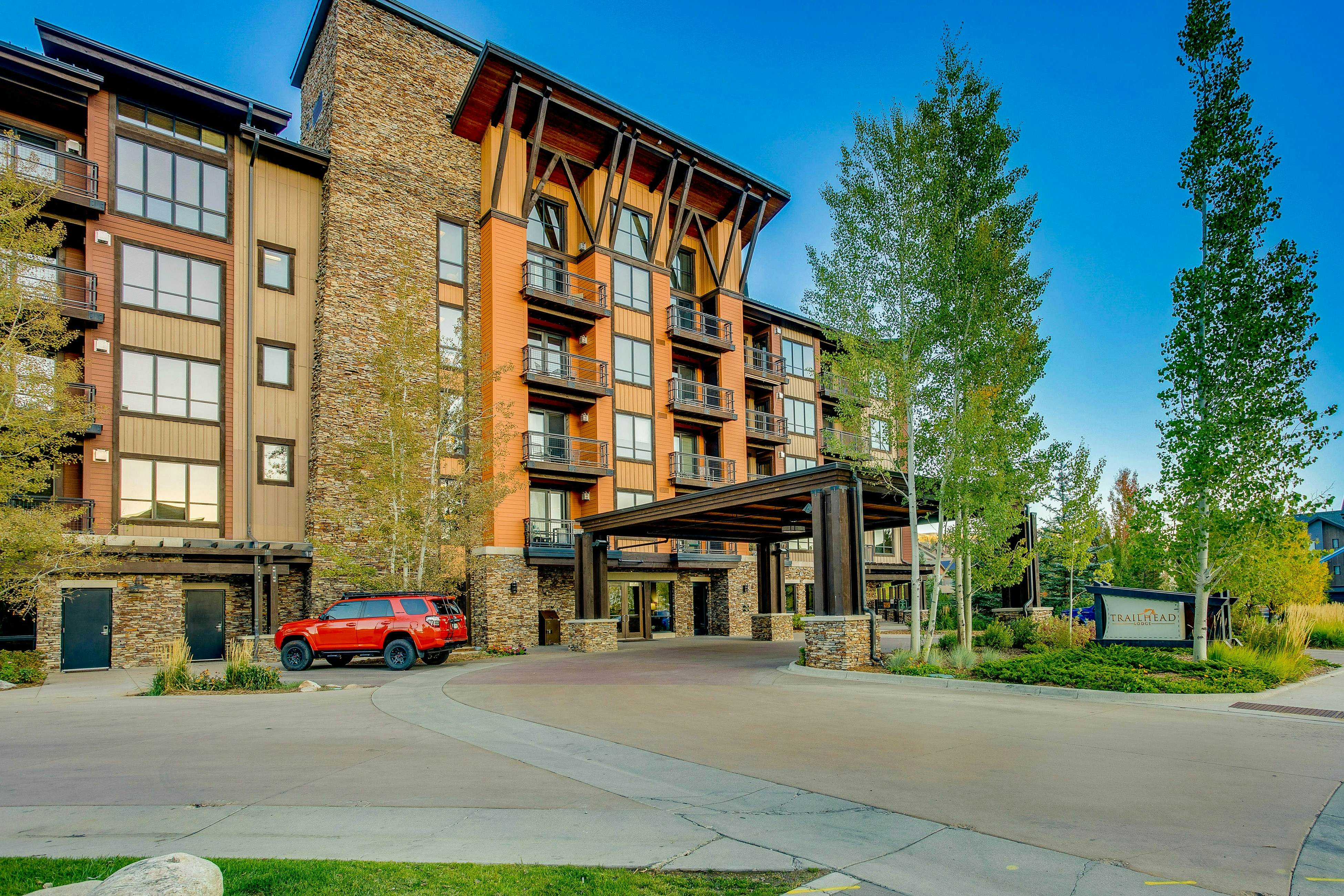 Trailhead Lodge 5109