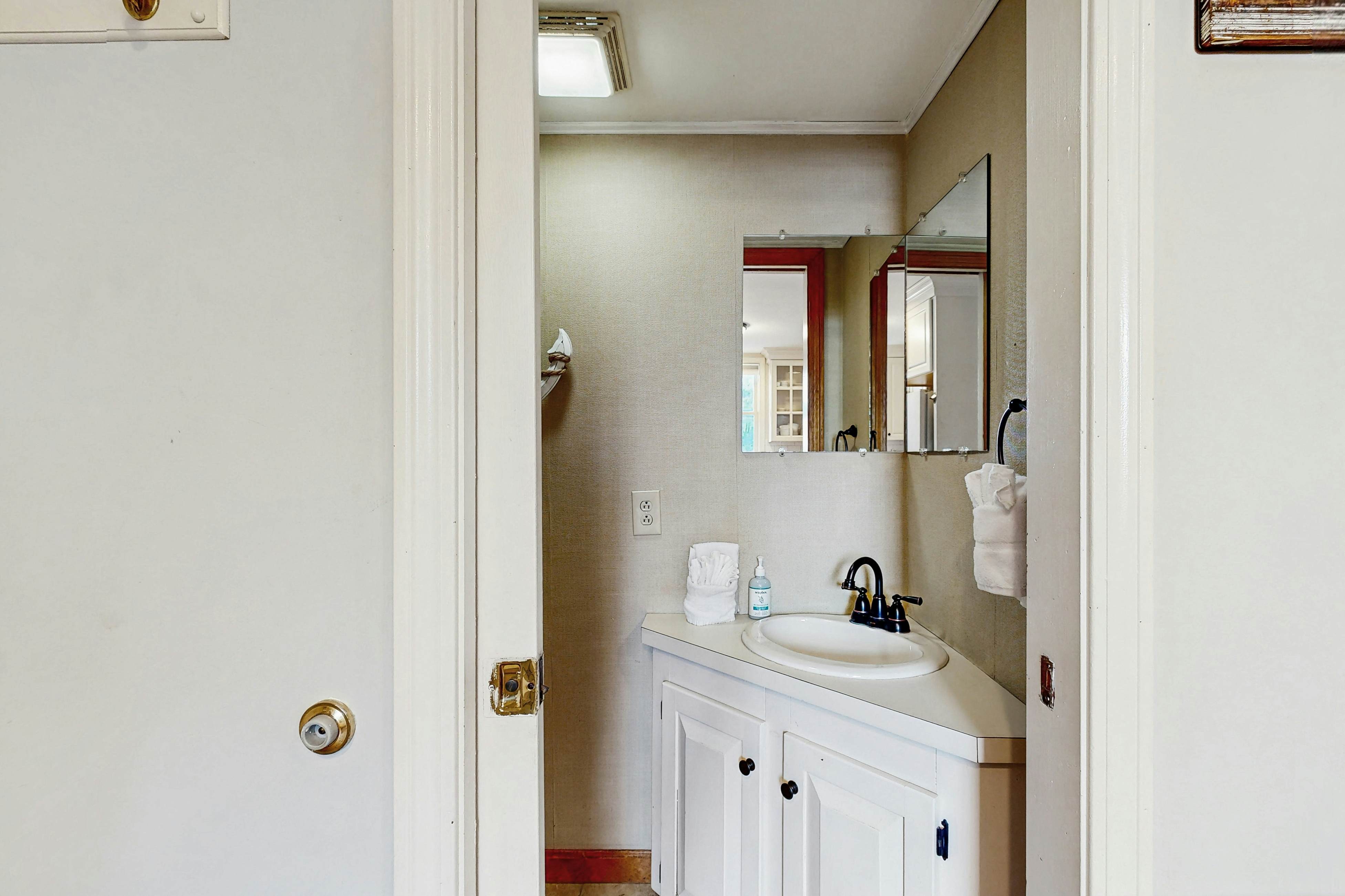 Long Sands Beach Escape