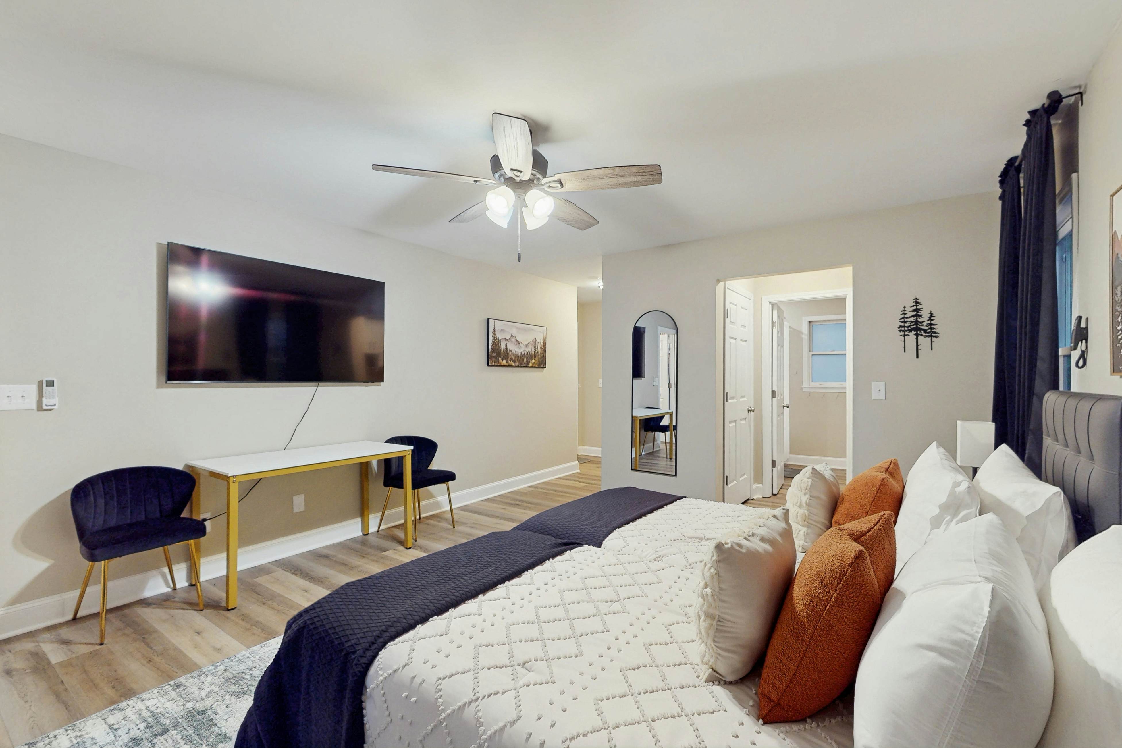 Hawk’s Landing at Innsbruck 