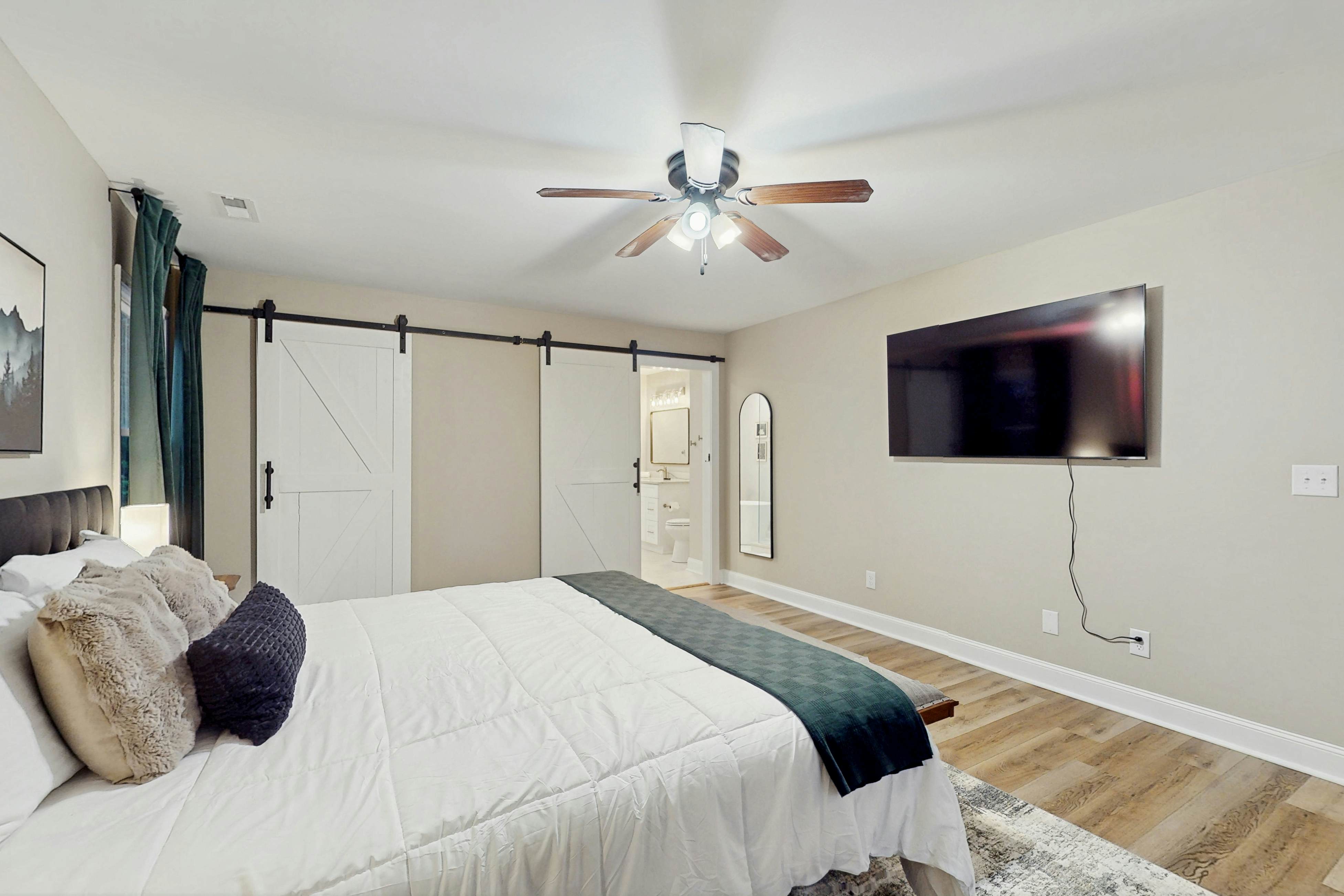 Hawk’s Landing at Innsbruck 