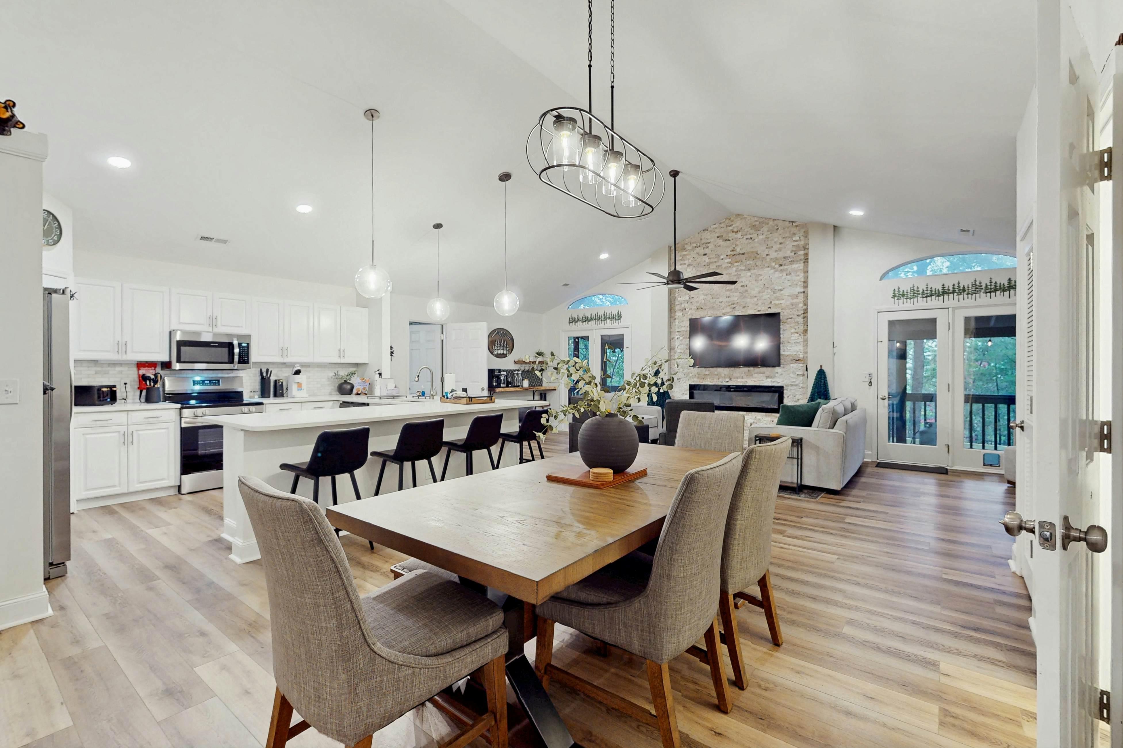 Hawk’s Landing at Innsbruck 