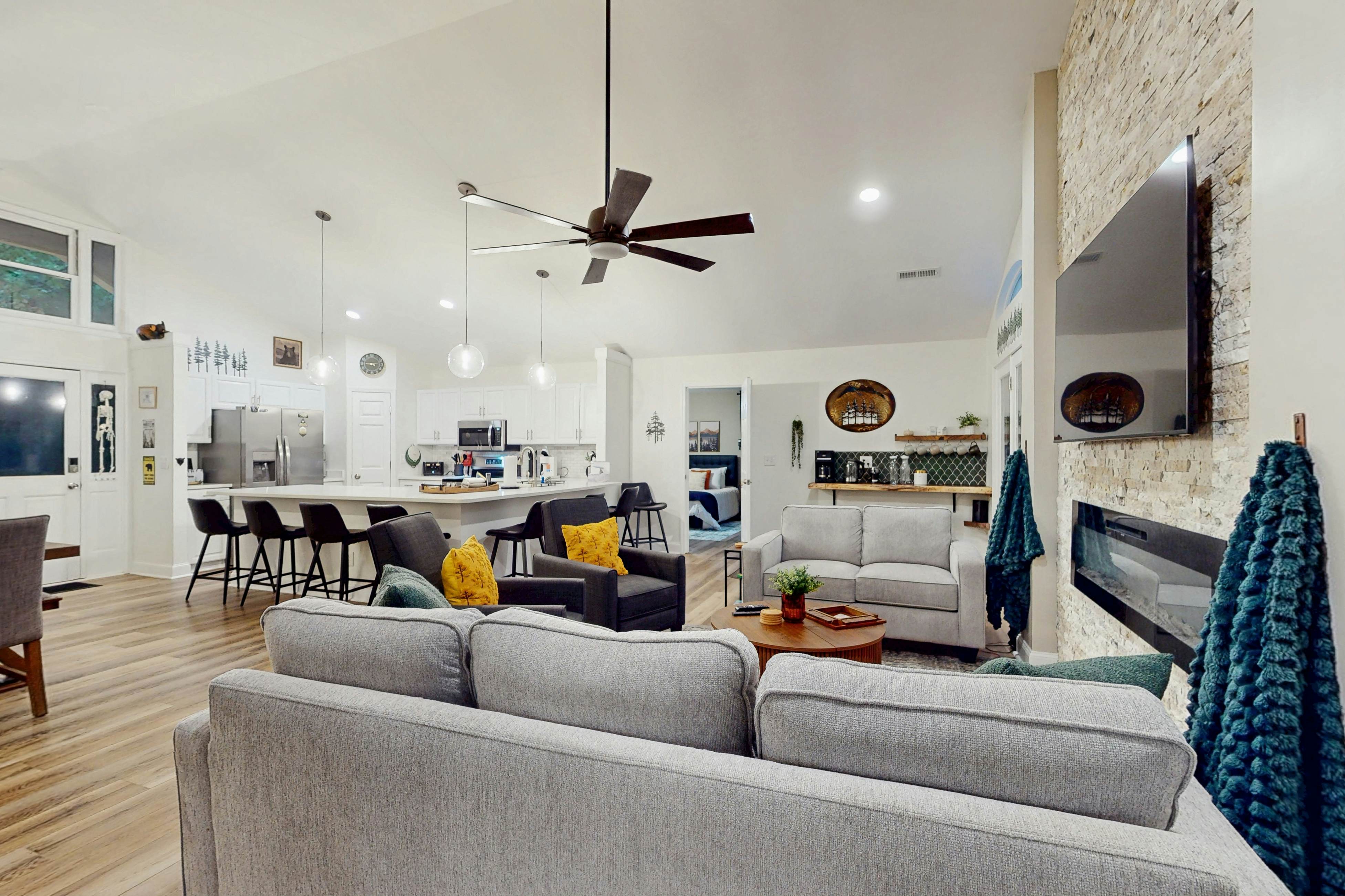 Hawk’s Landing at Innsbruck 