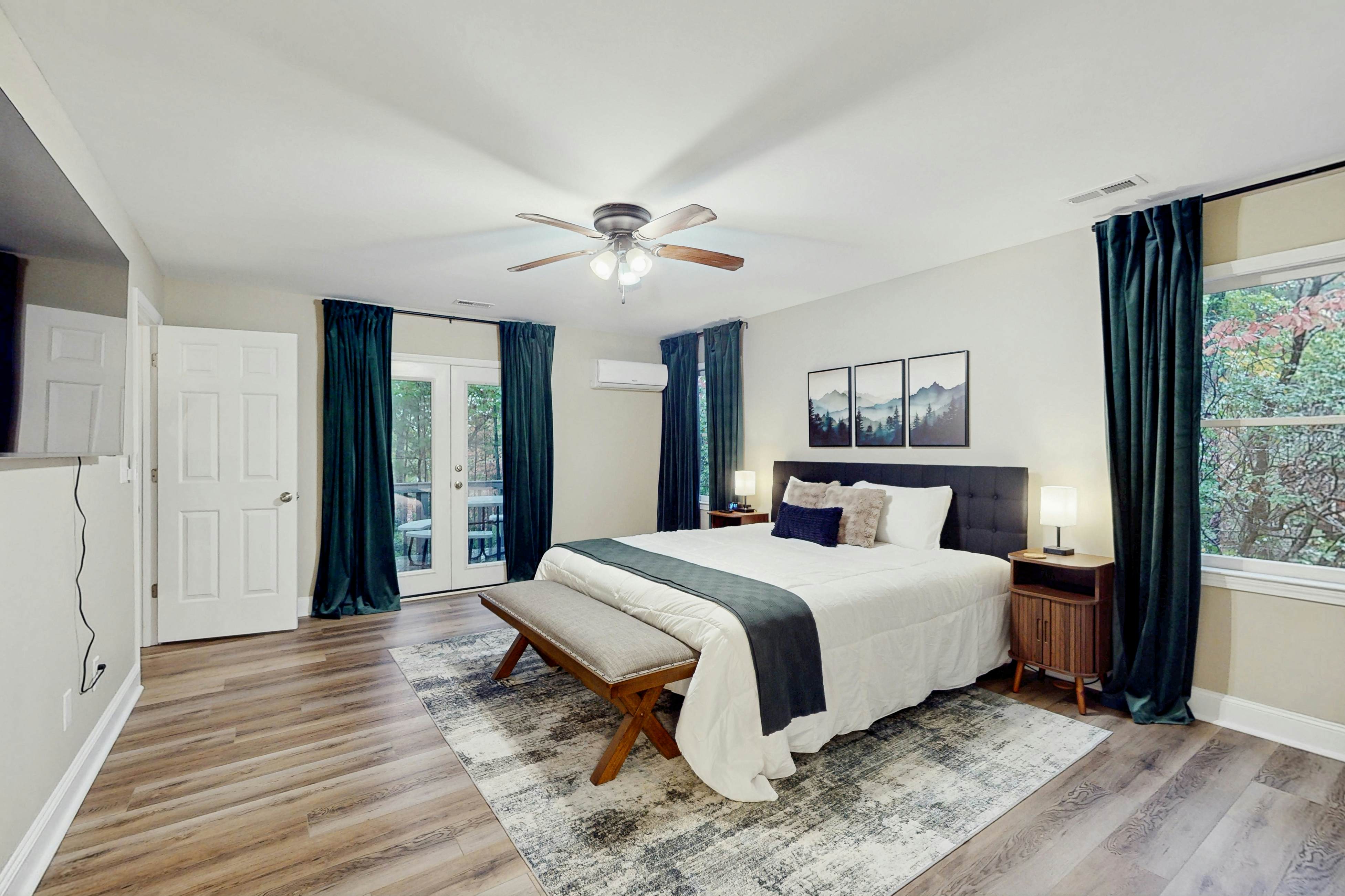 Hawk’s Landing at Innsbruck 