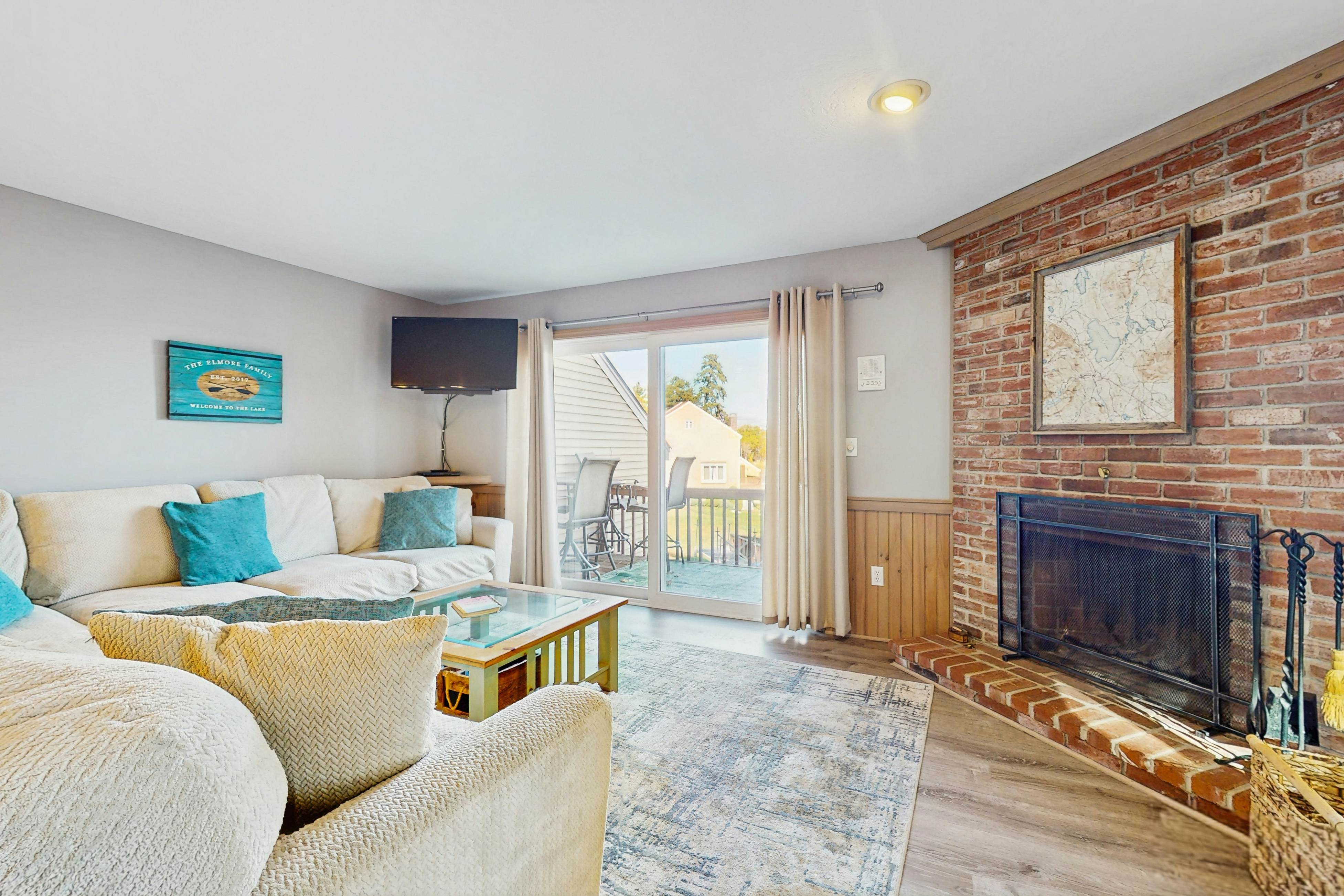 Water's Edge at Deer Cove