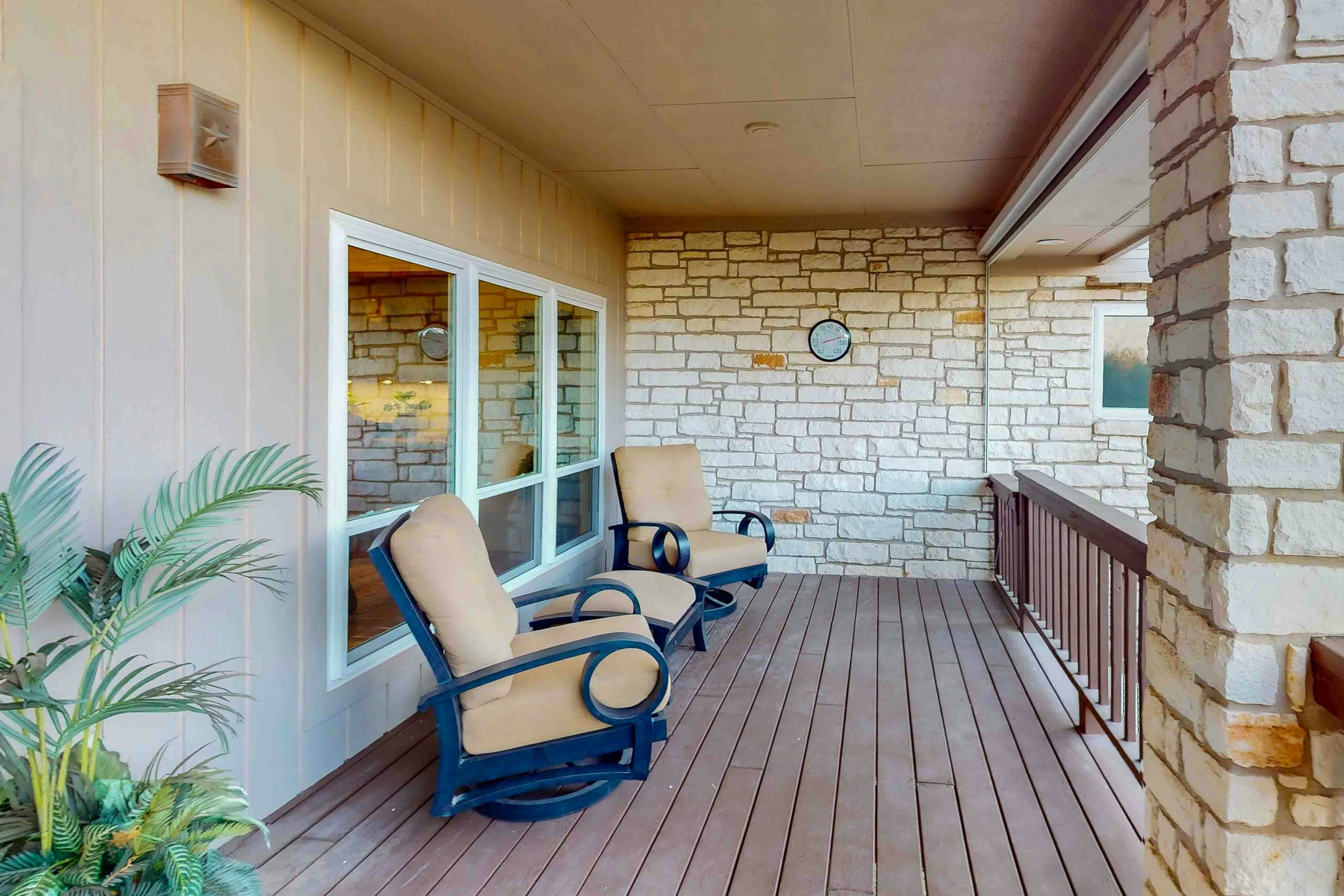 Getaway to Horseshoe Bay