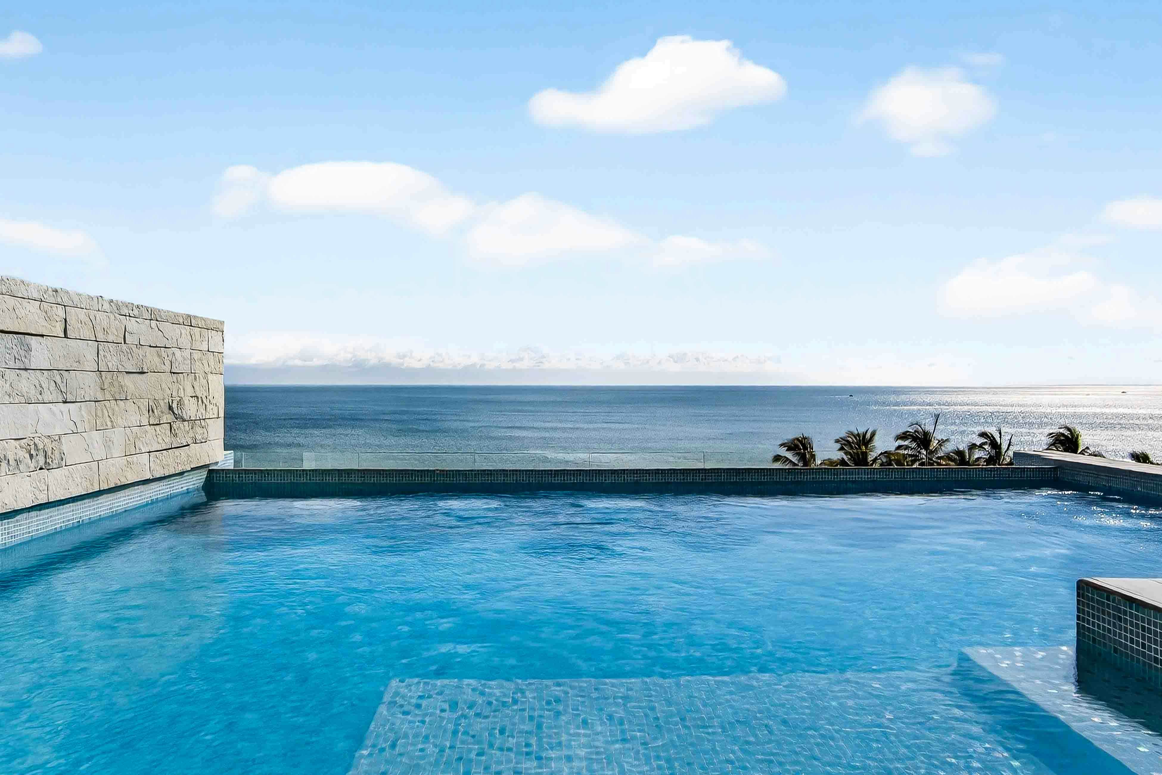 Blue Wave Hideaway at Quinta Banderas Bay