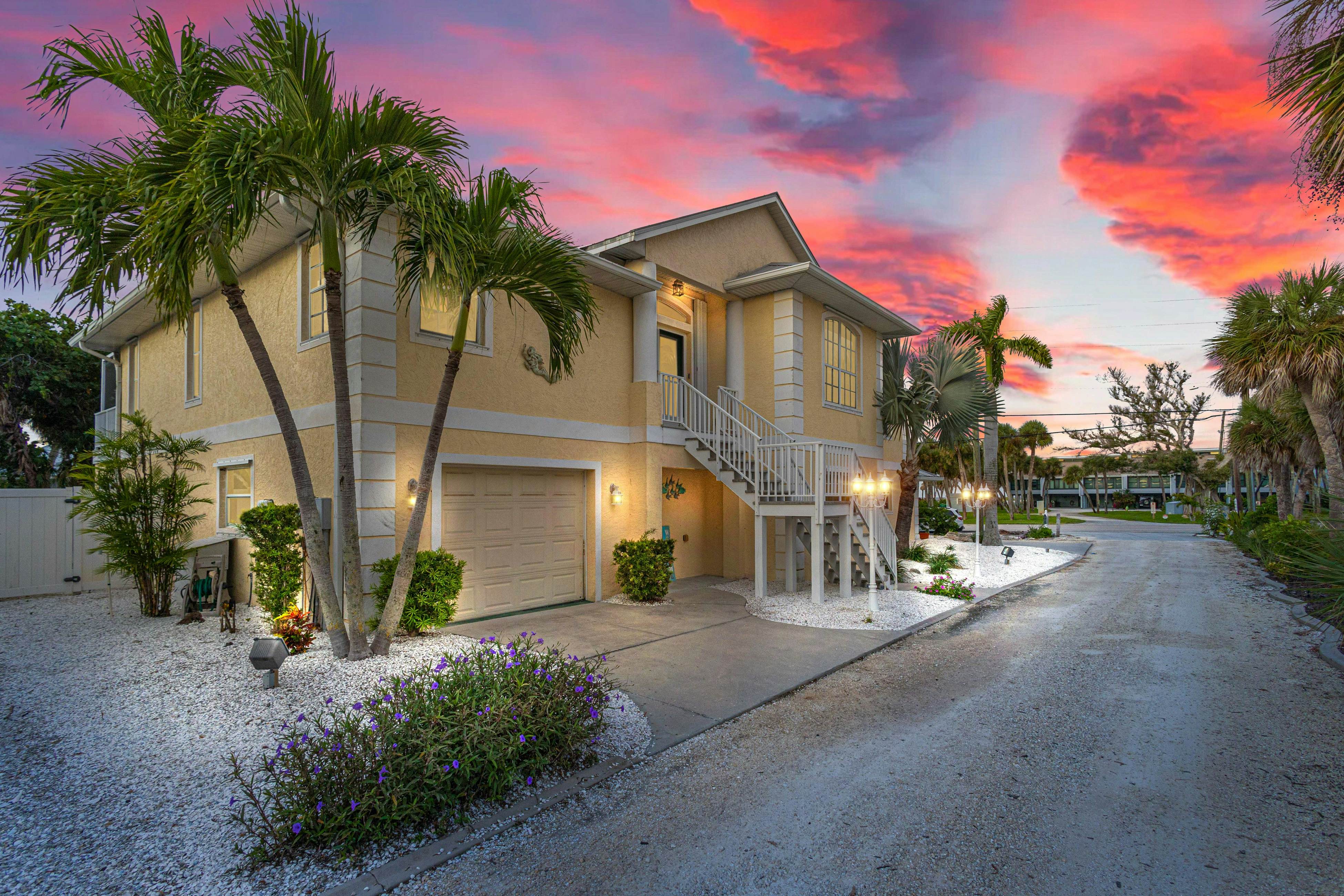 Salty Daze- The Oasis 