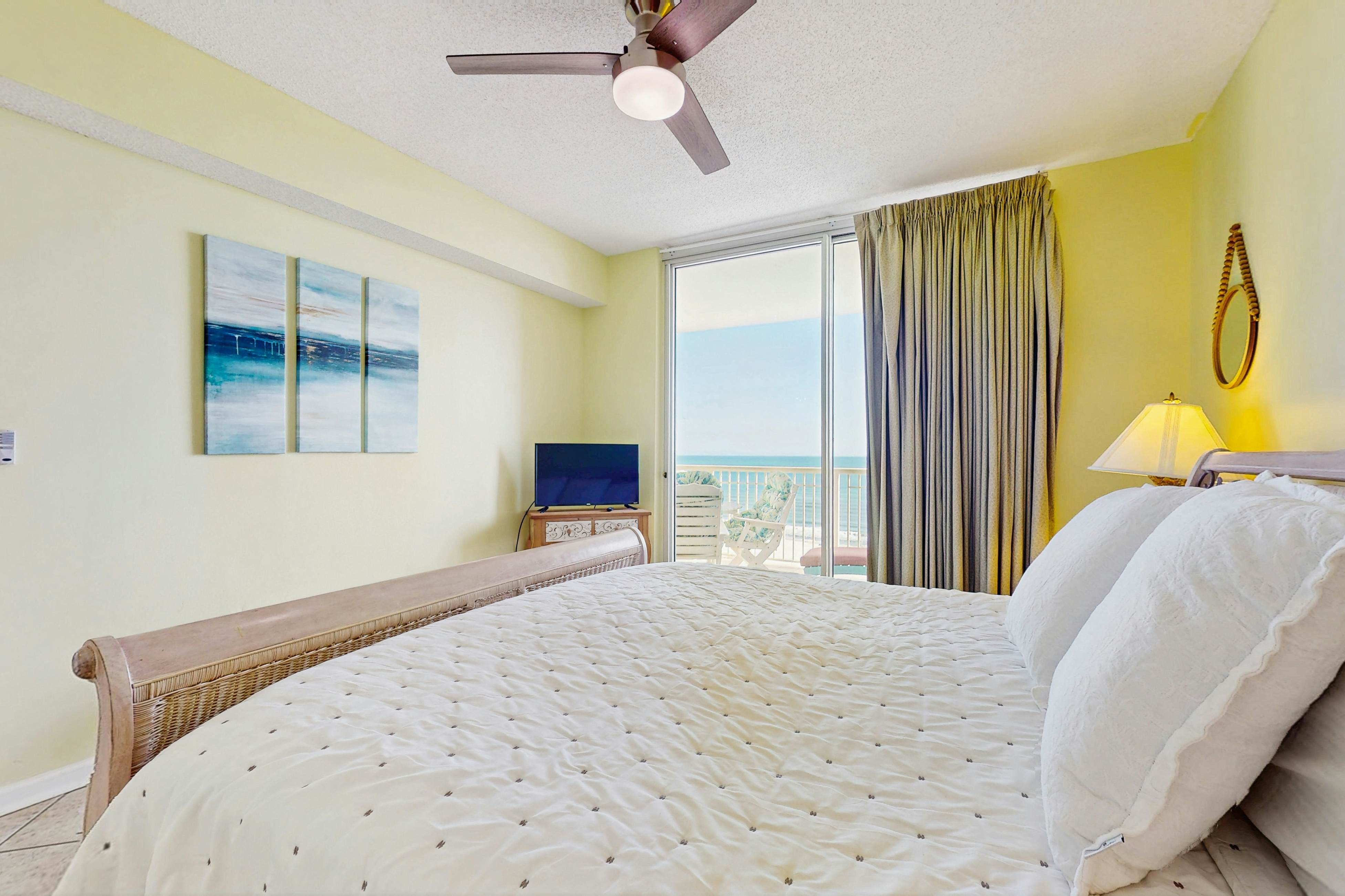 The Beach Club 1001C