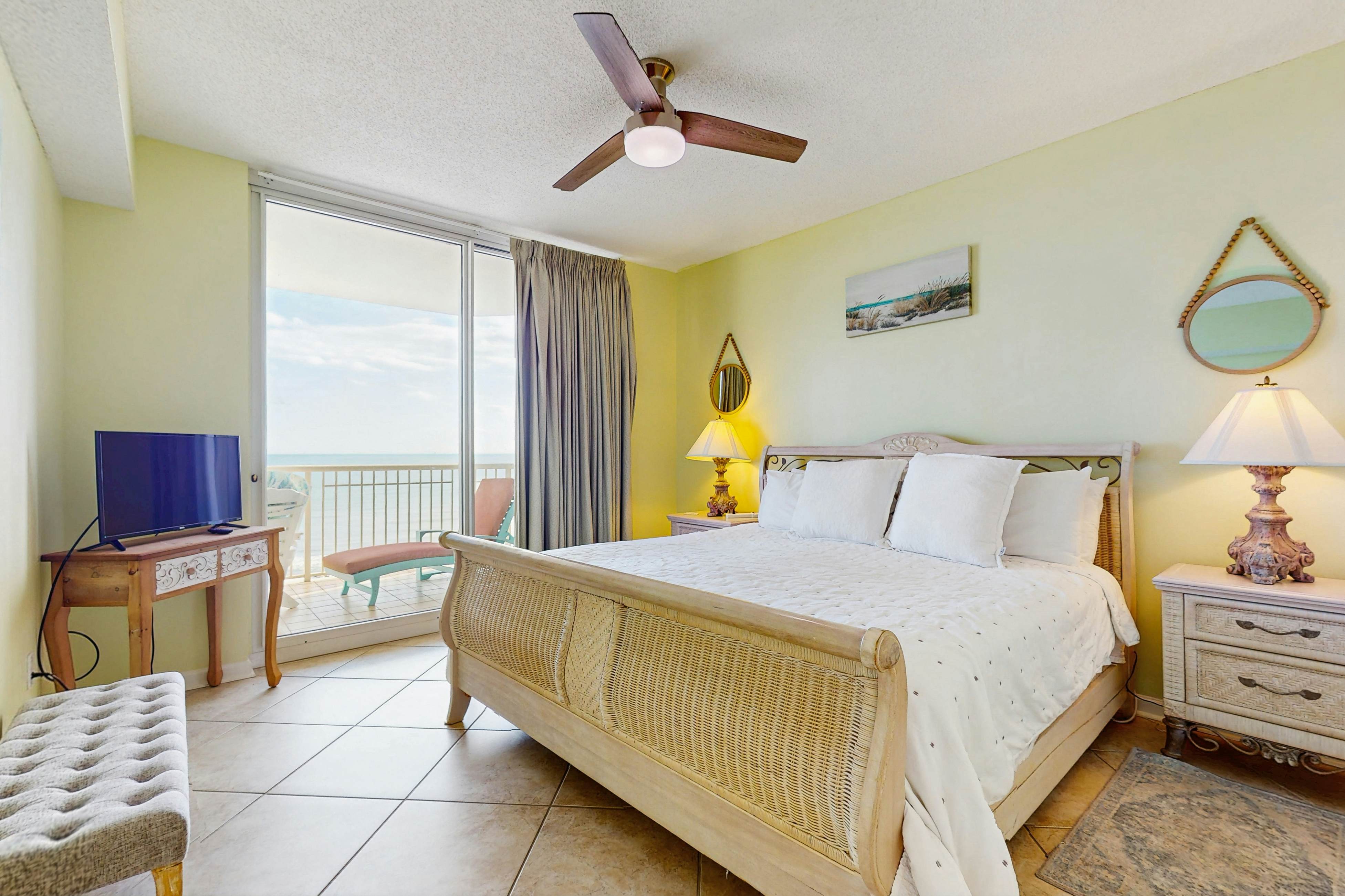 The Beach Club 1001C