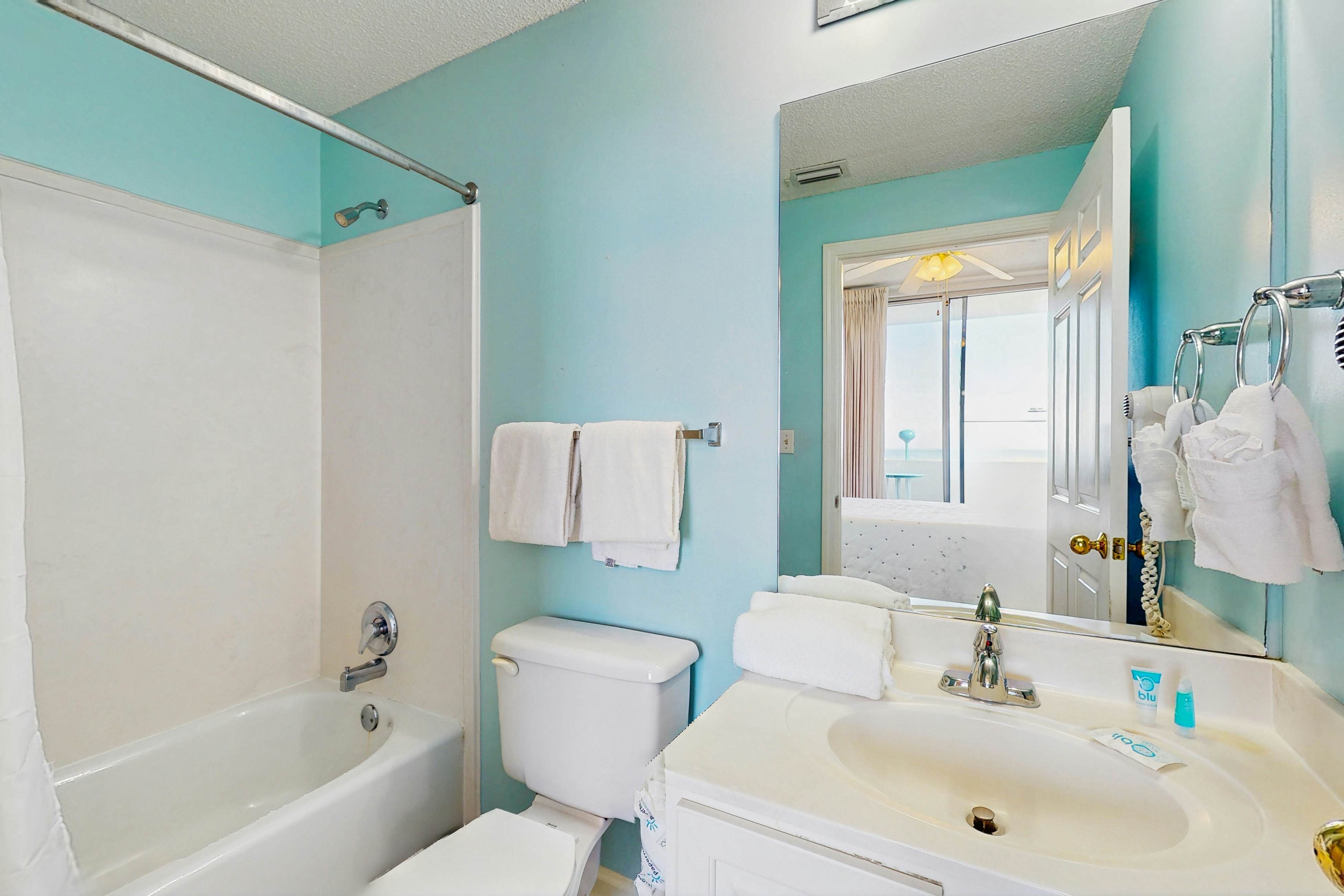 The Beach Club 1001C