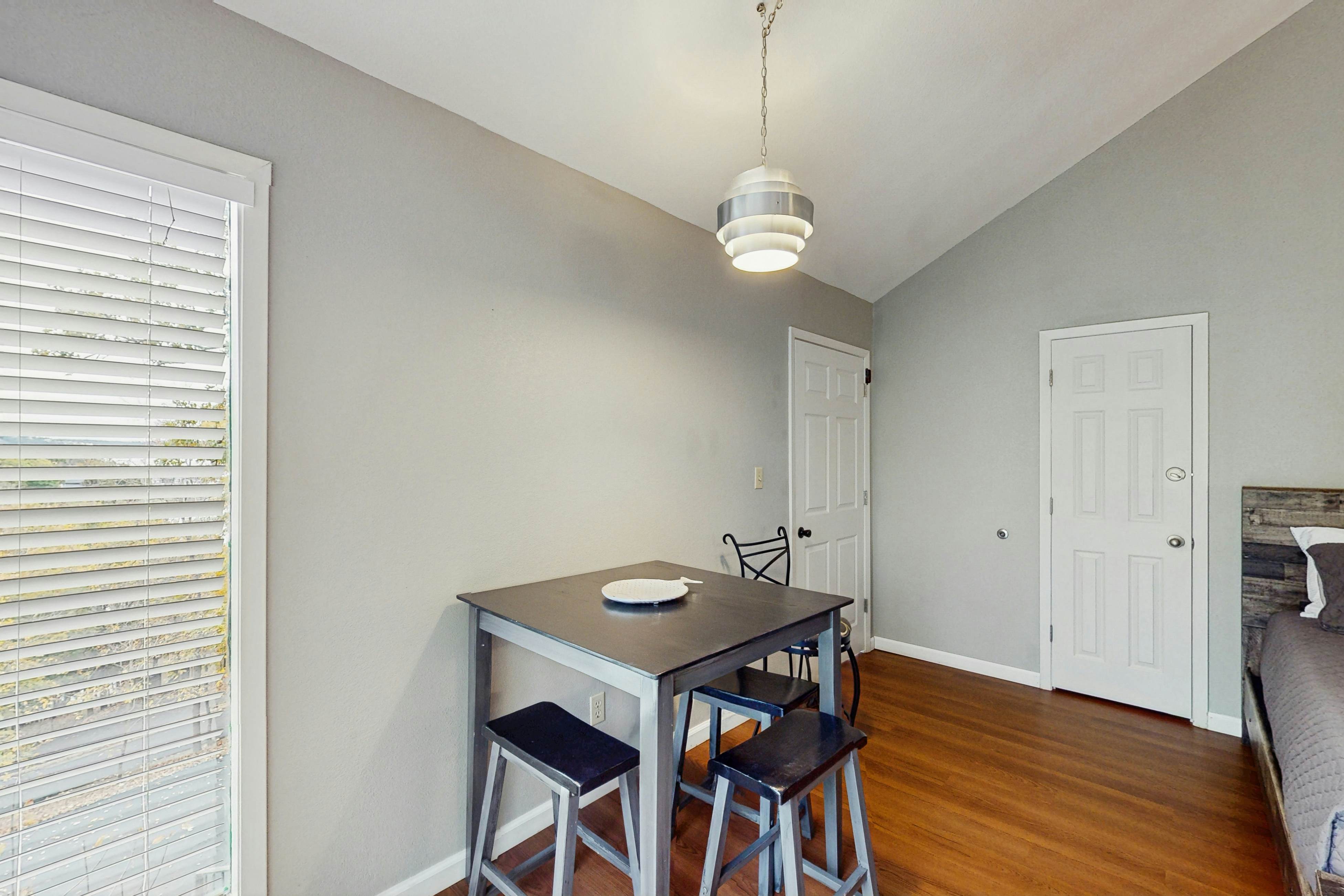 Osage Beach King’s Escape-Unit C