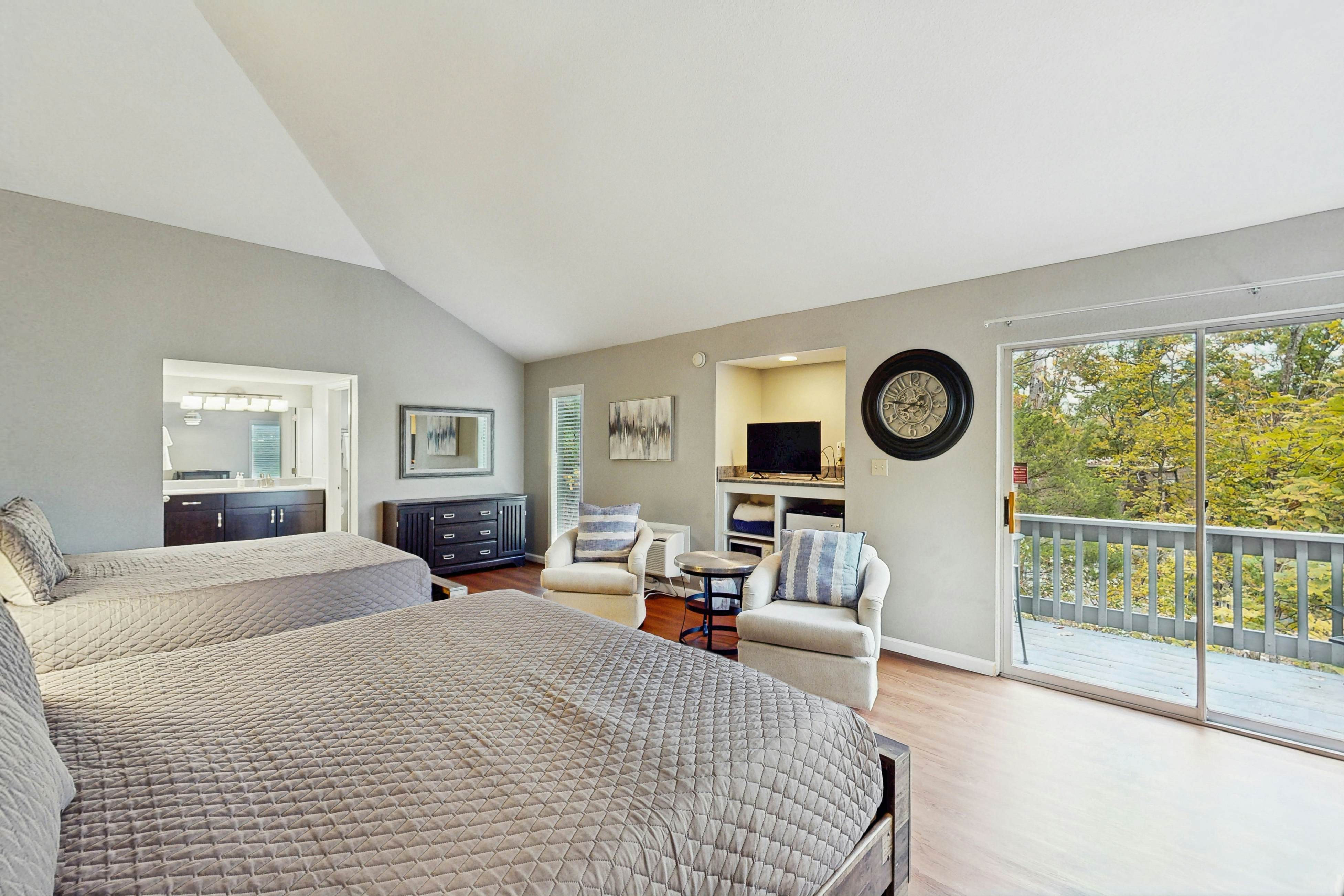 Osage Beach King’s Escape-Unit C