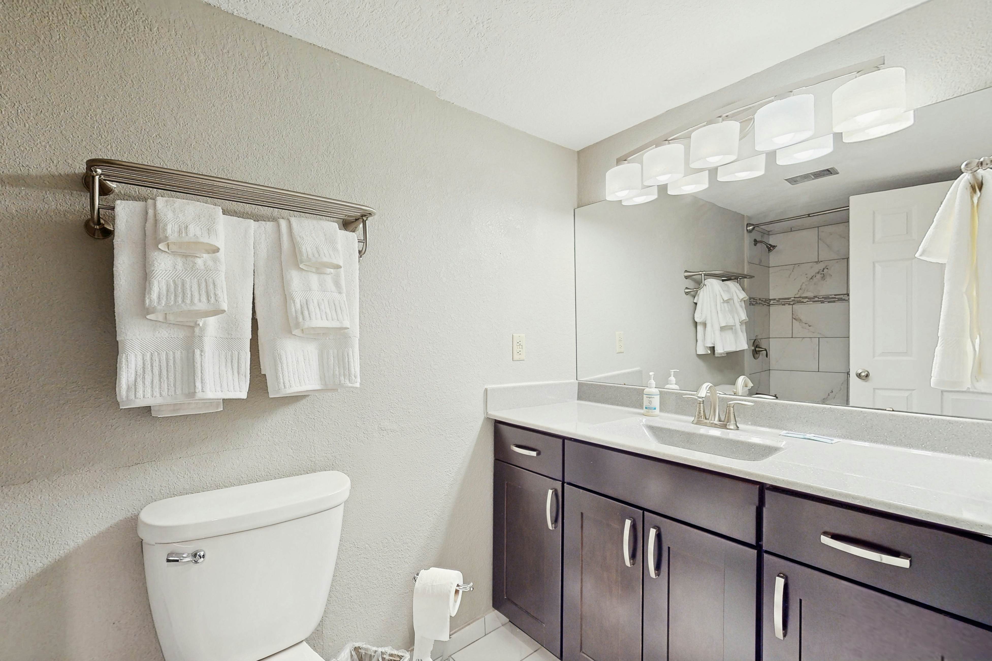 Osage Beach King’s Escape- Unit A