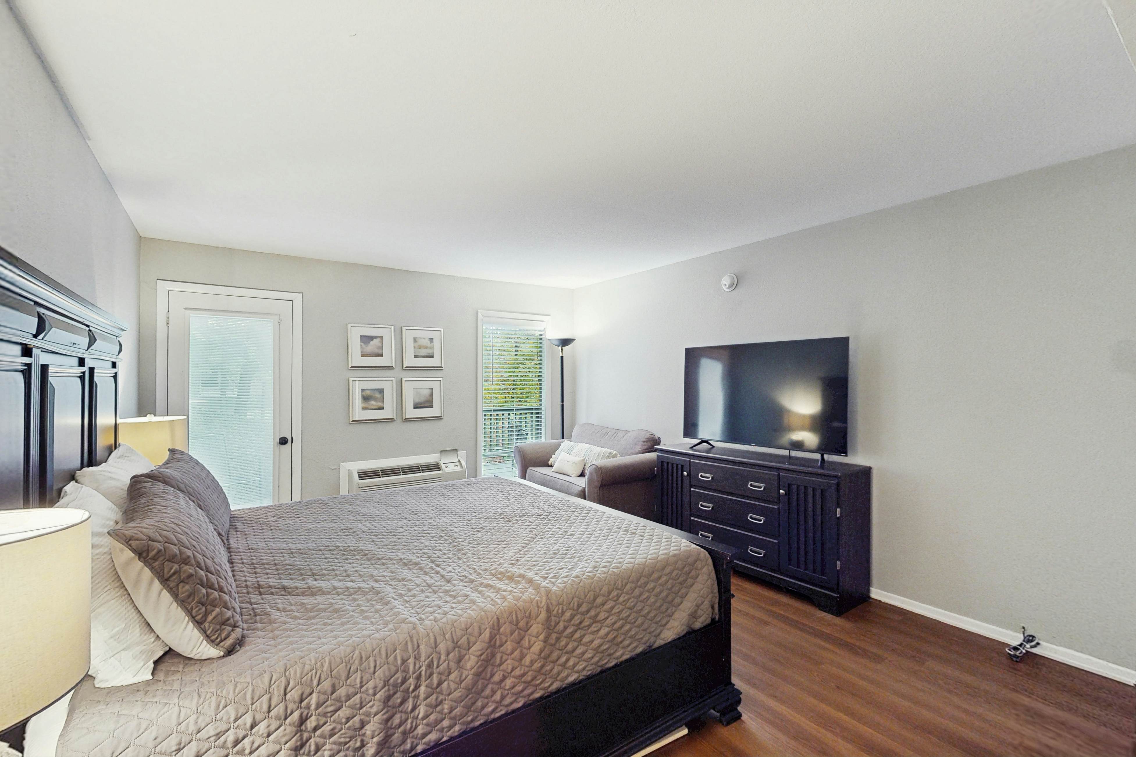 Osage Beach King’s Escape- Unit A