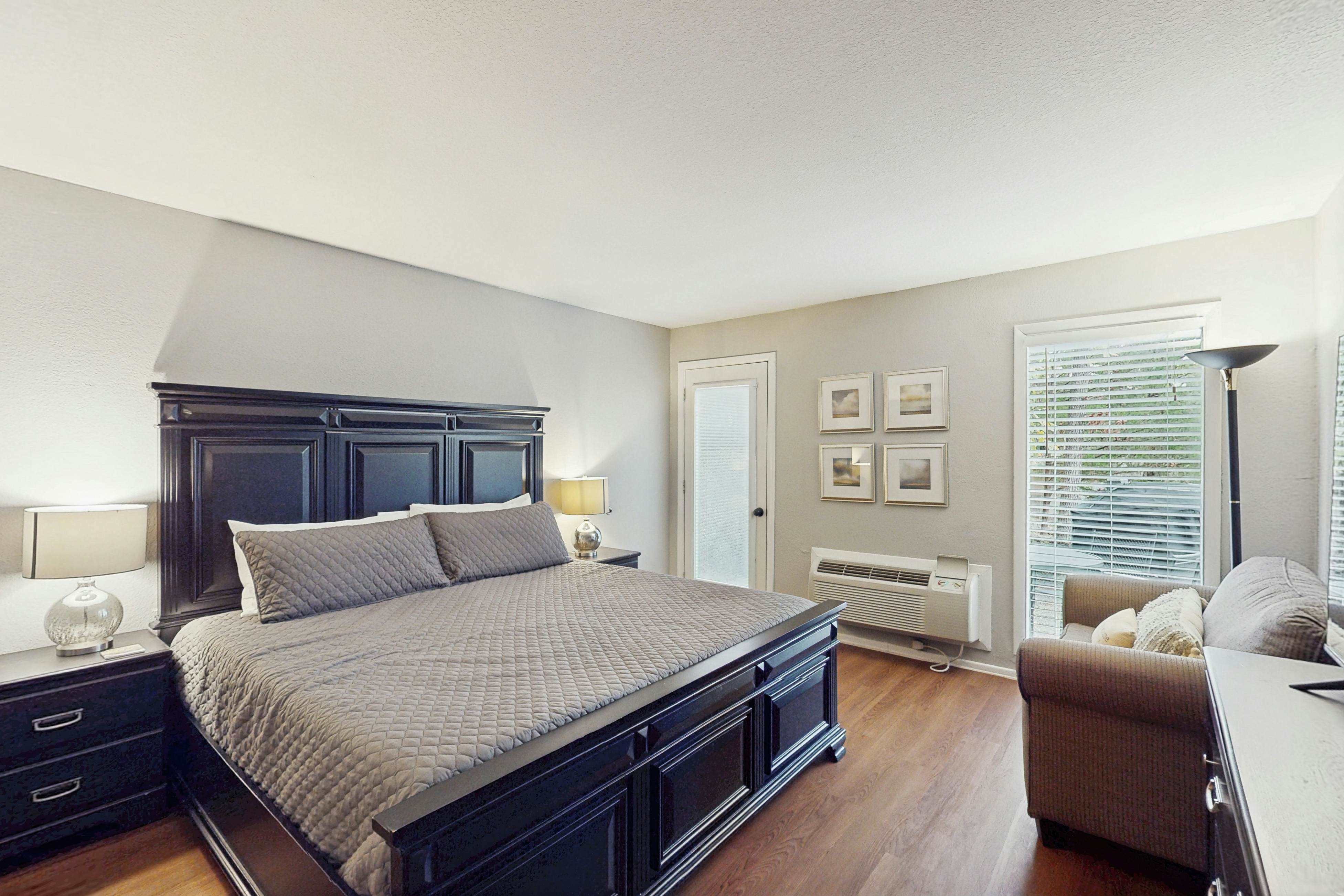 Osage Beach King’s Escape- Unit A