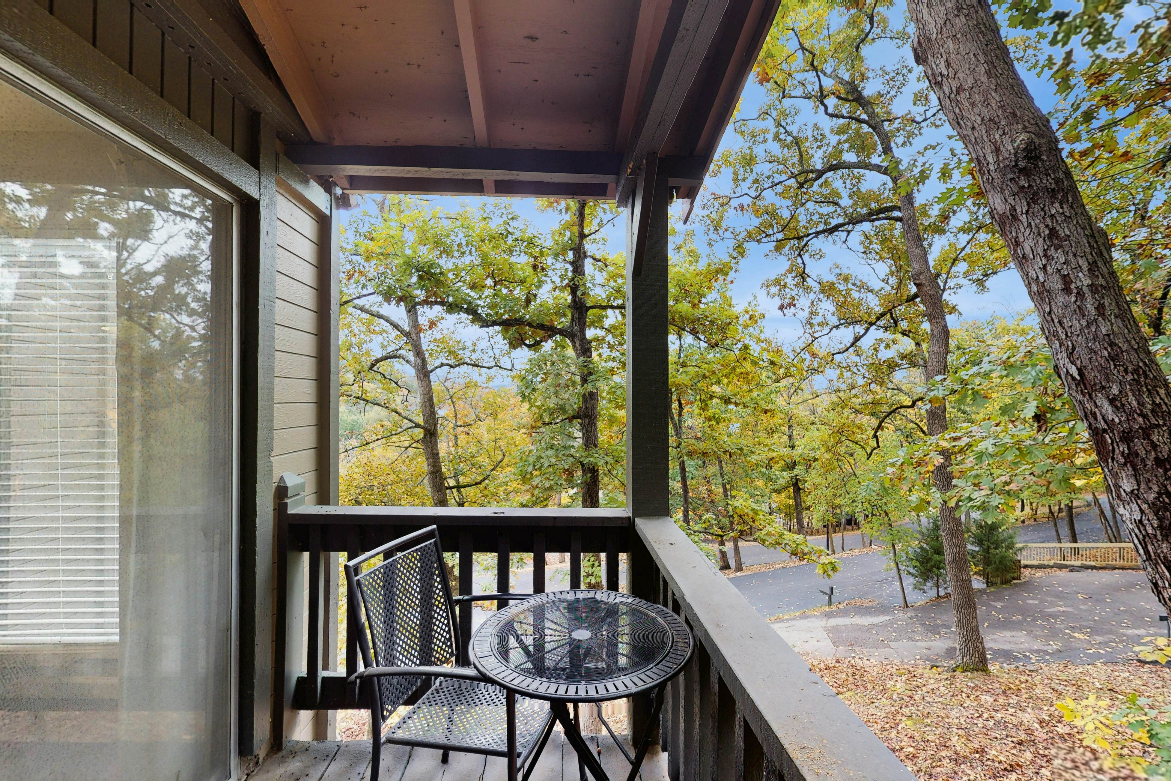 Osage Beach King’s Escape- Unit B