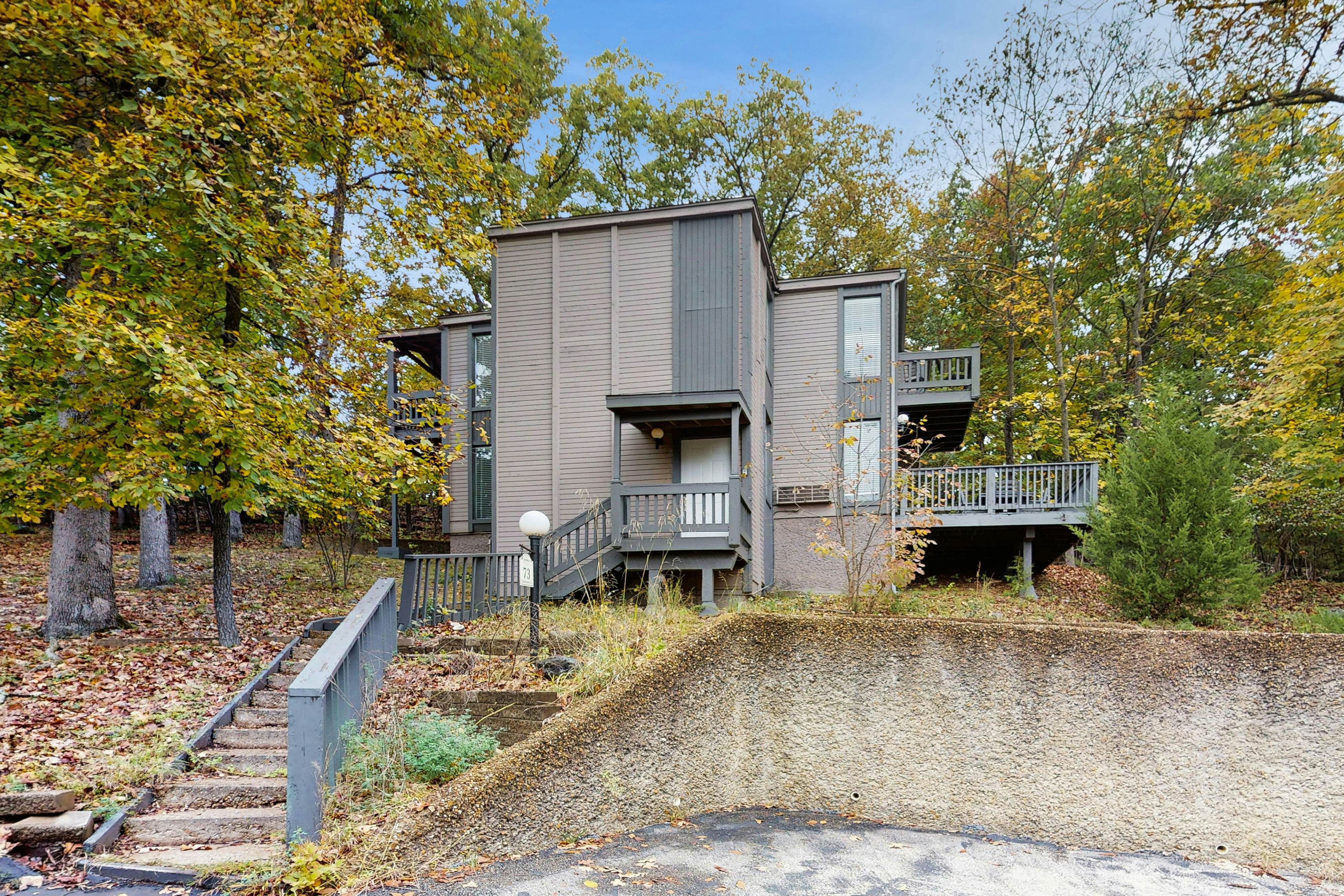 Osage Beach King’s Escape- Unit B