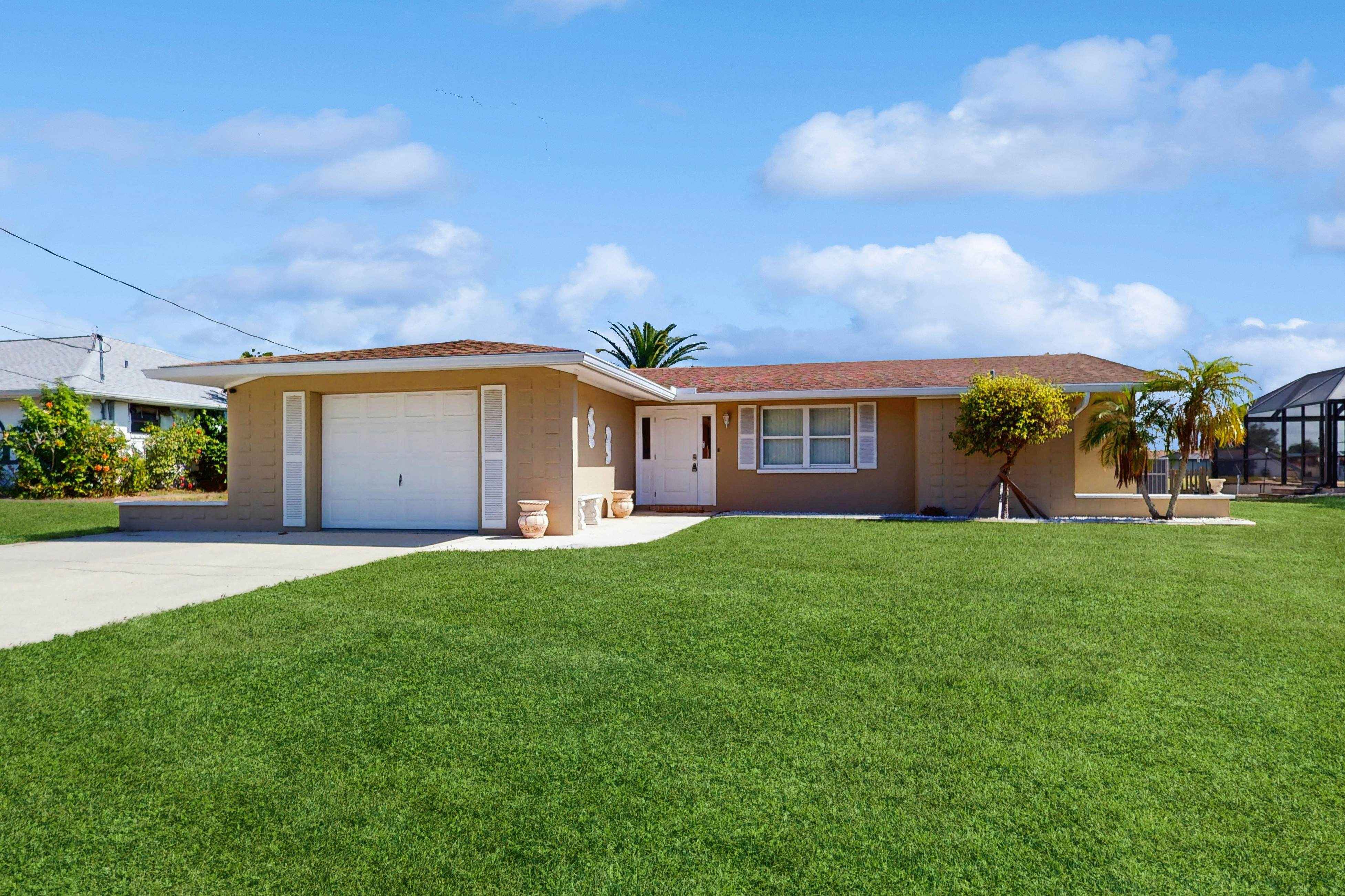 Port Charlotte Paradise