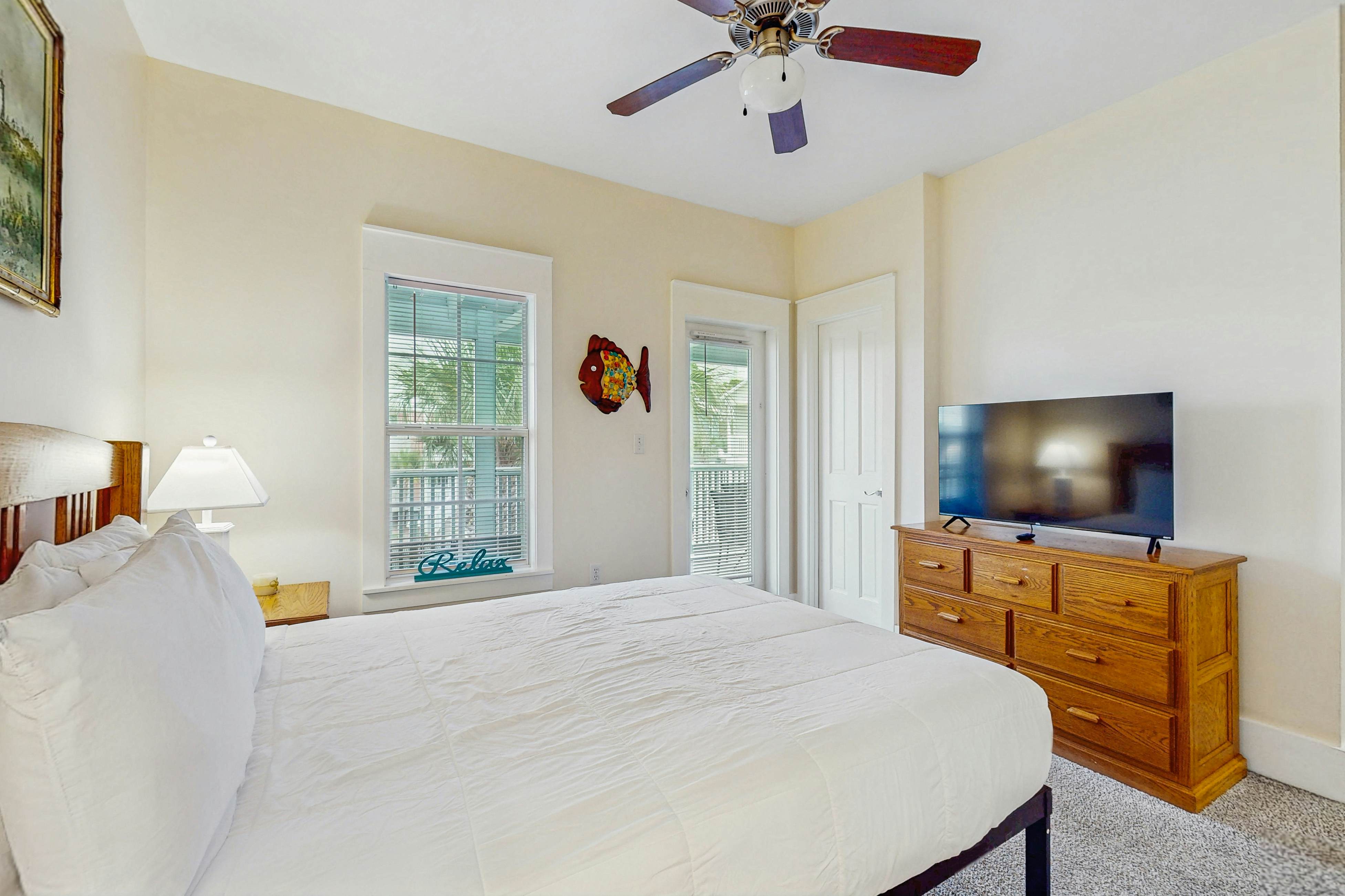 Barefoot Cottages D135 : Sandy Turtle