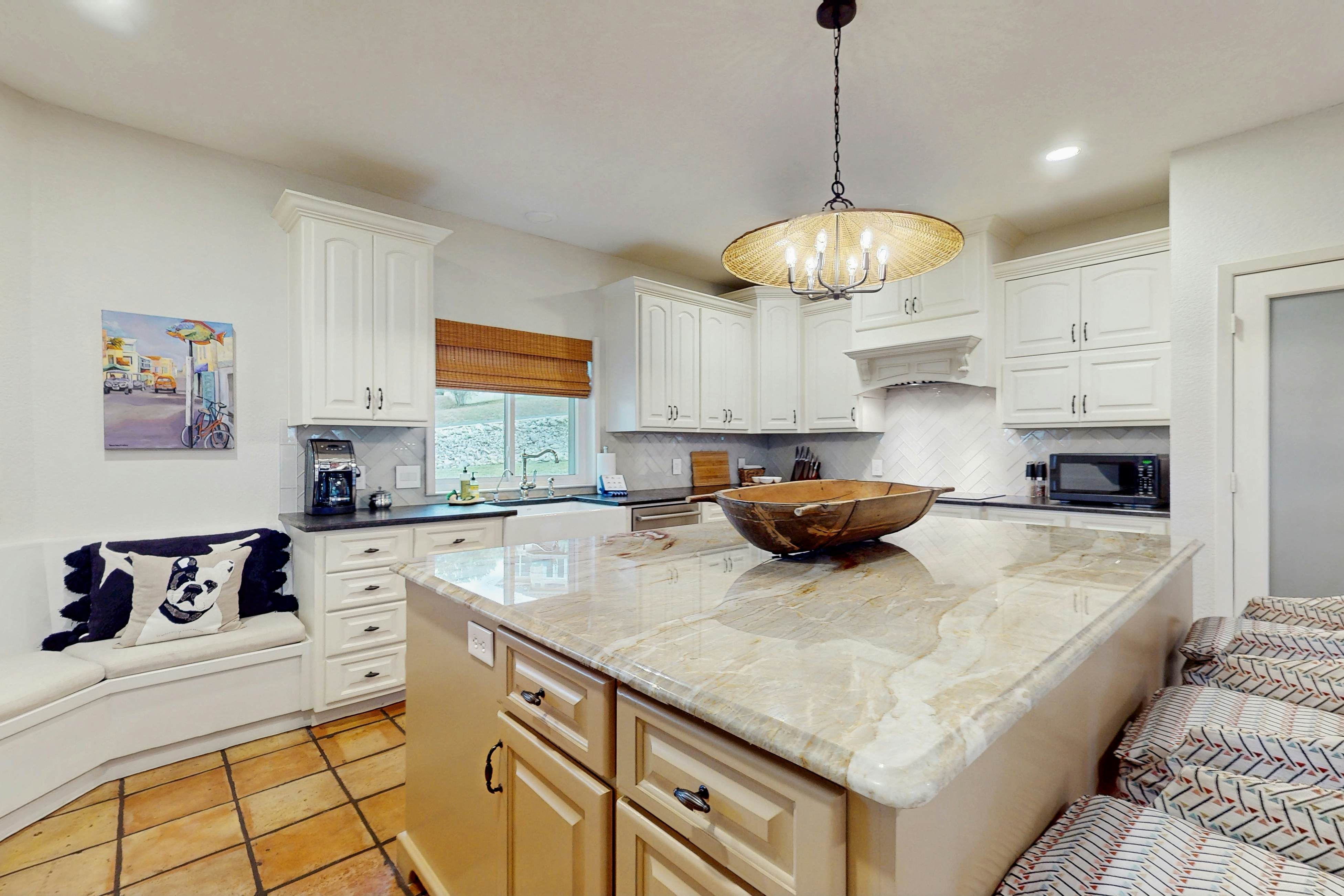 Getaway to Horseshoe Bay