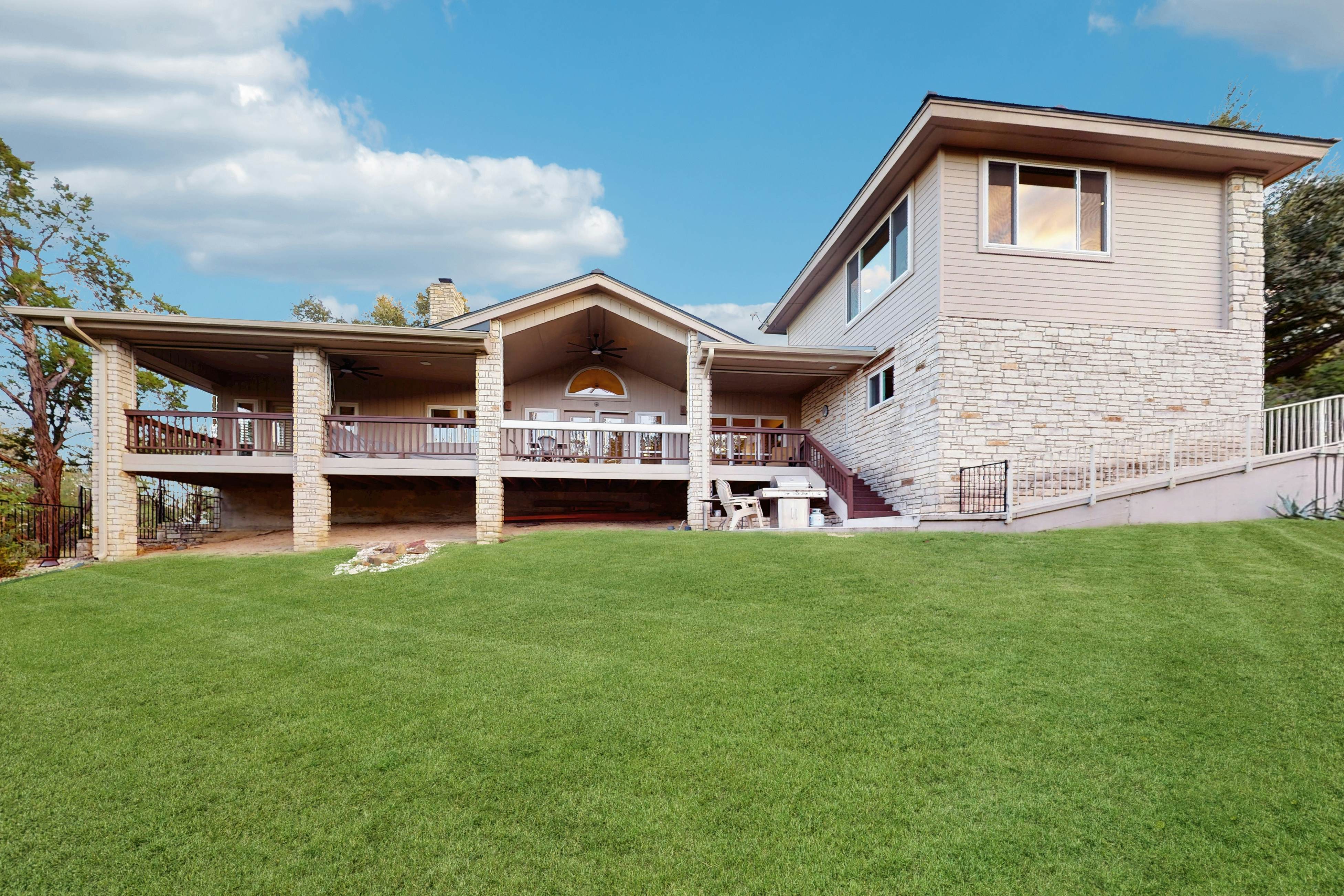 Getaway to Horseshoe Bay