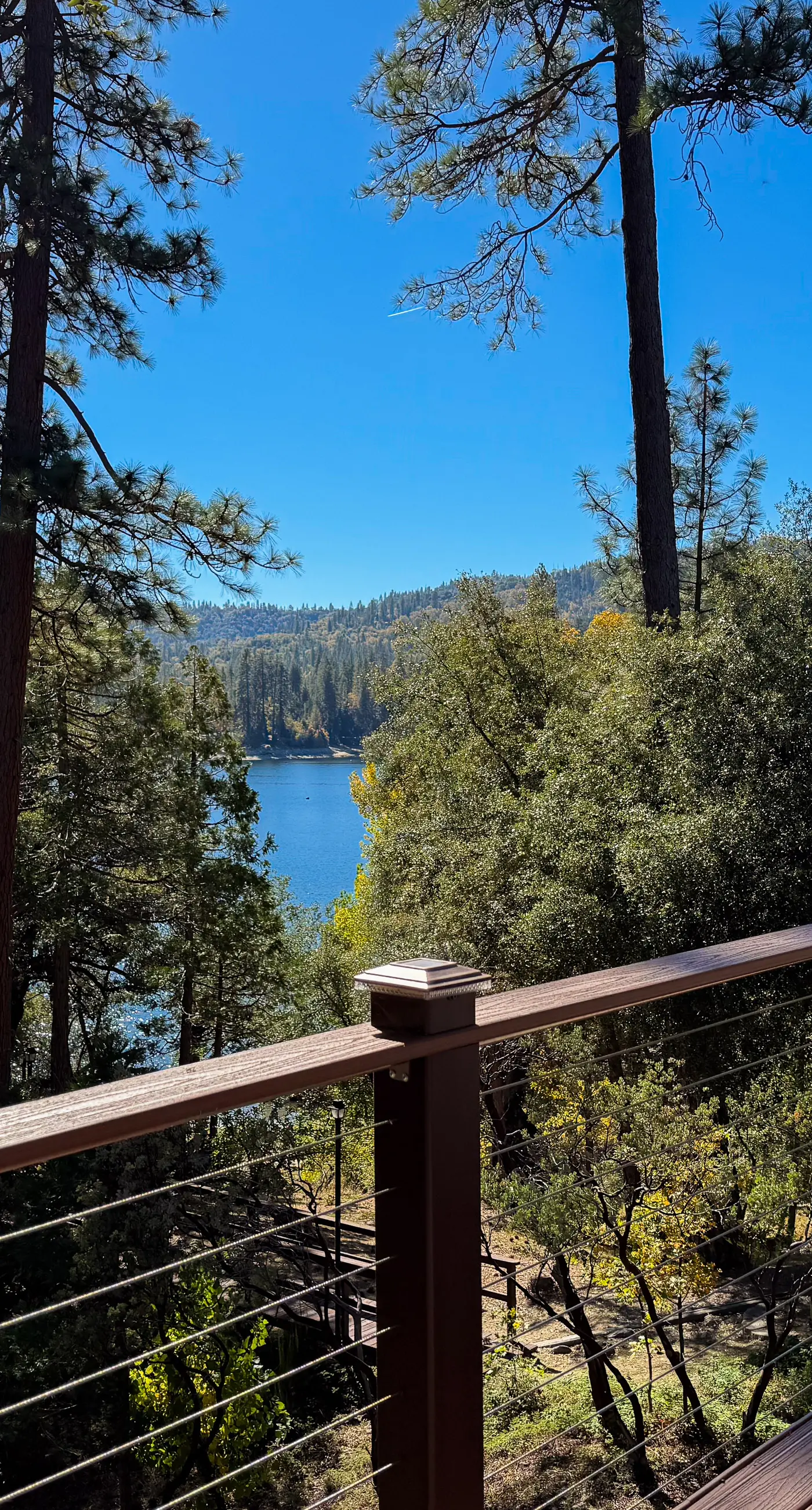 Todd's Lakeside Getaway
